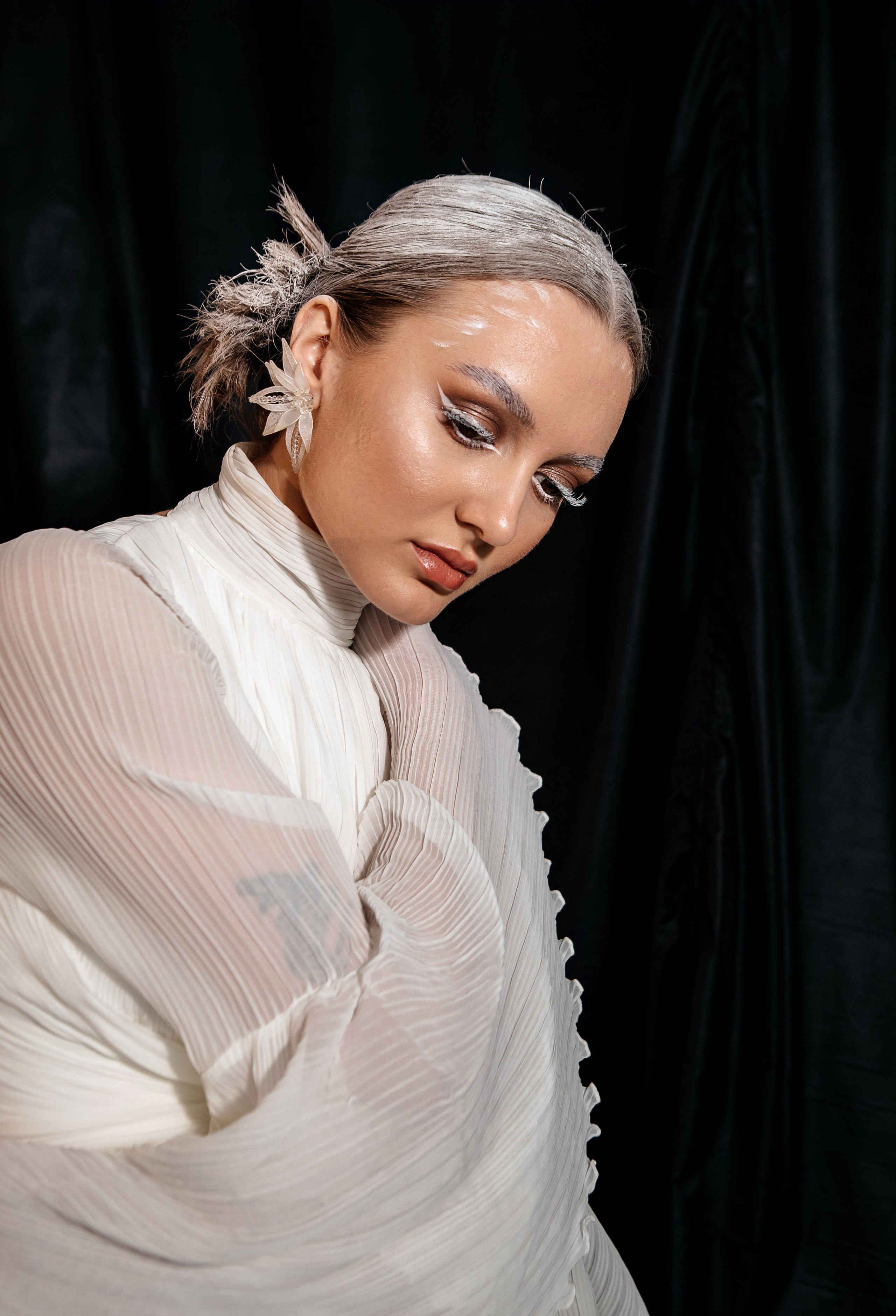 Для бренда украшений Оксана Туз. Свадебный и семейный фотограф Ибрагимова Мария из Екатеринбурга