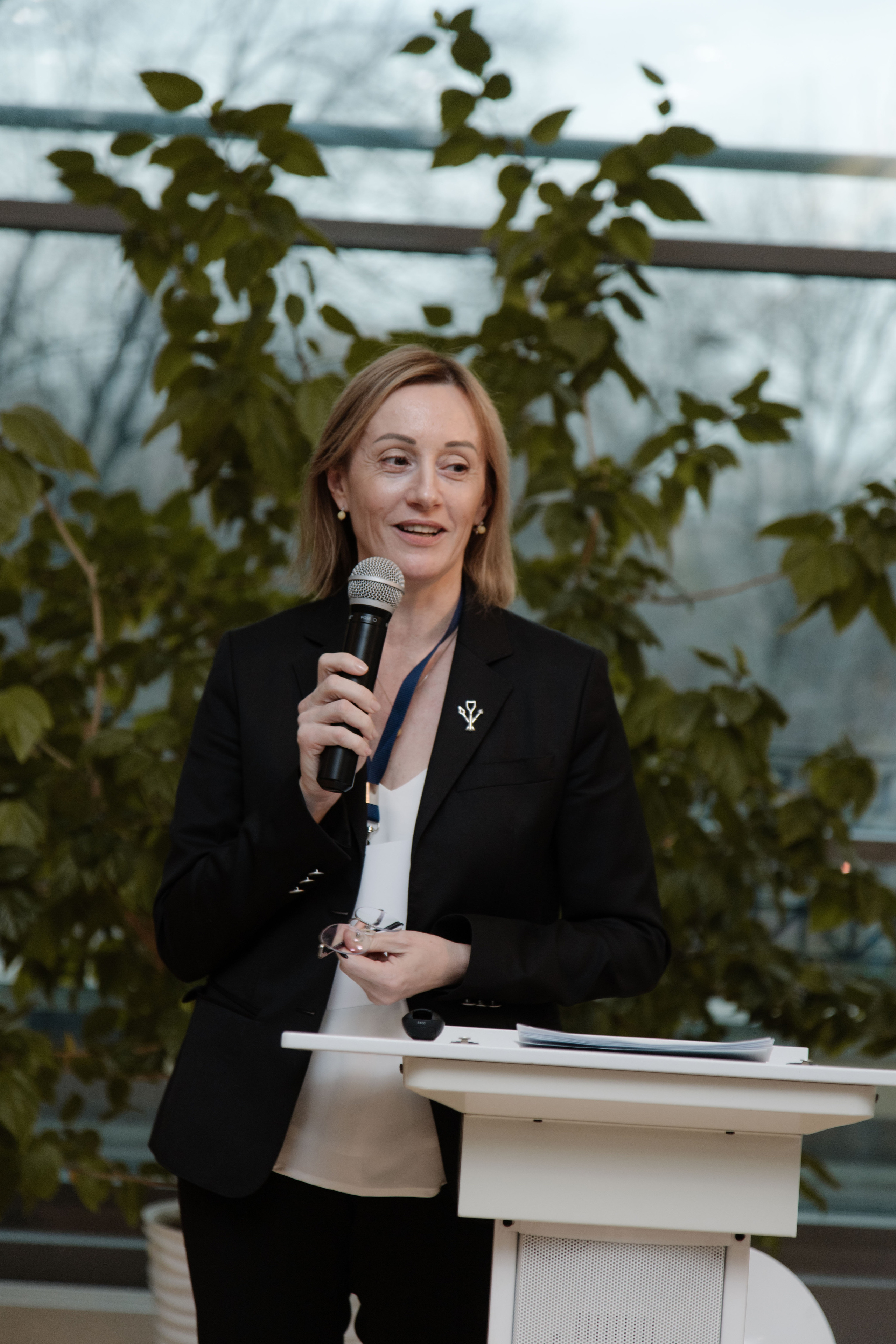 Логонетворкинг 2021. Портретный и свадебный фотограф в Москве Алина Гевал