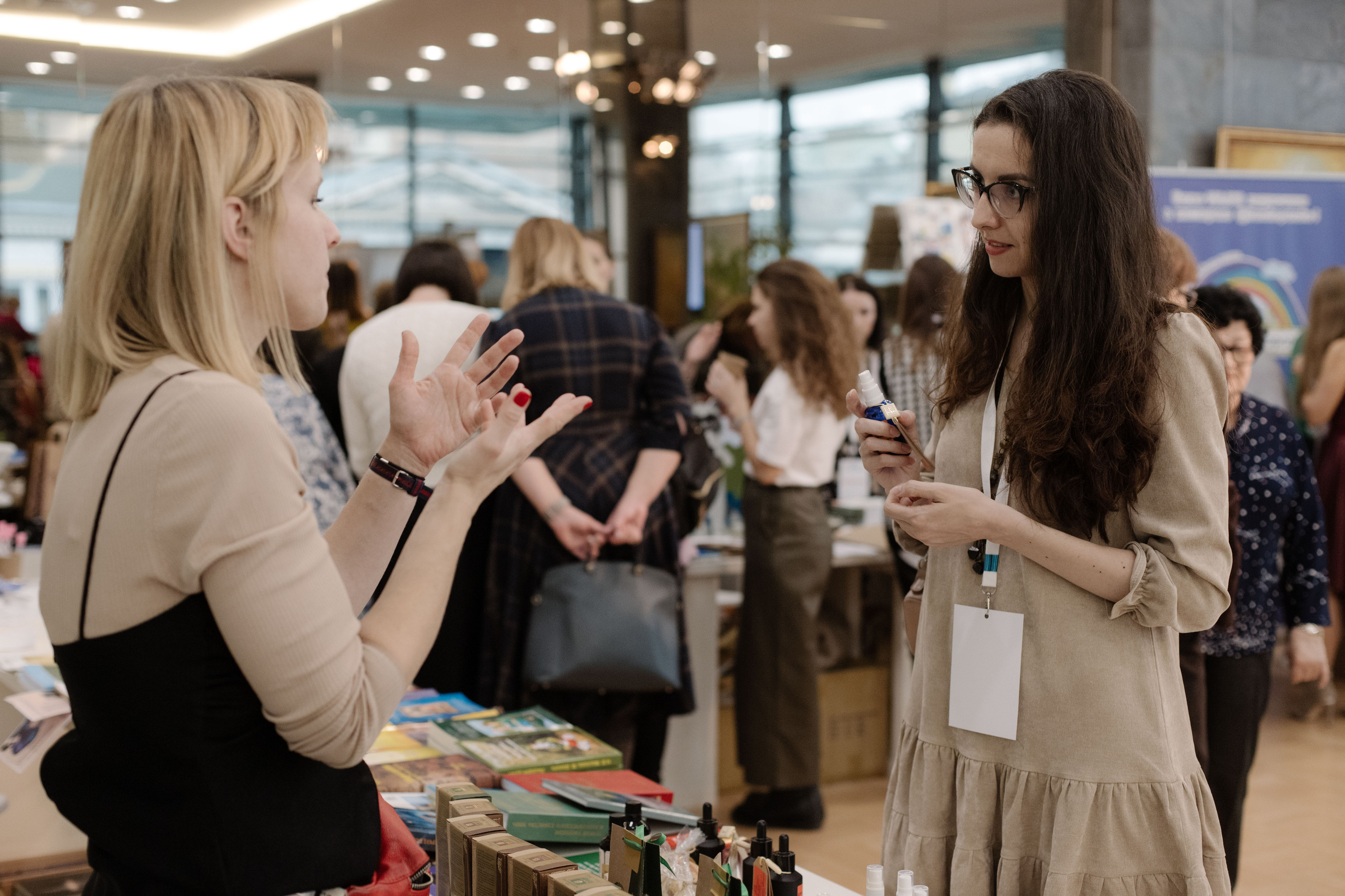 Логонетворкинг 2021. Портретный и свадебный фотограф в Москве Алина Гевал