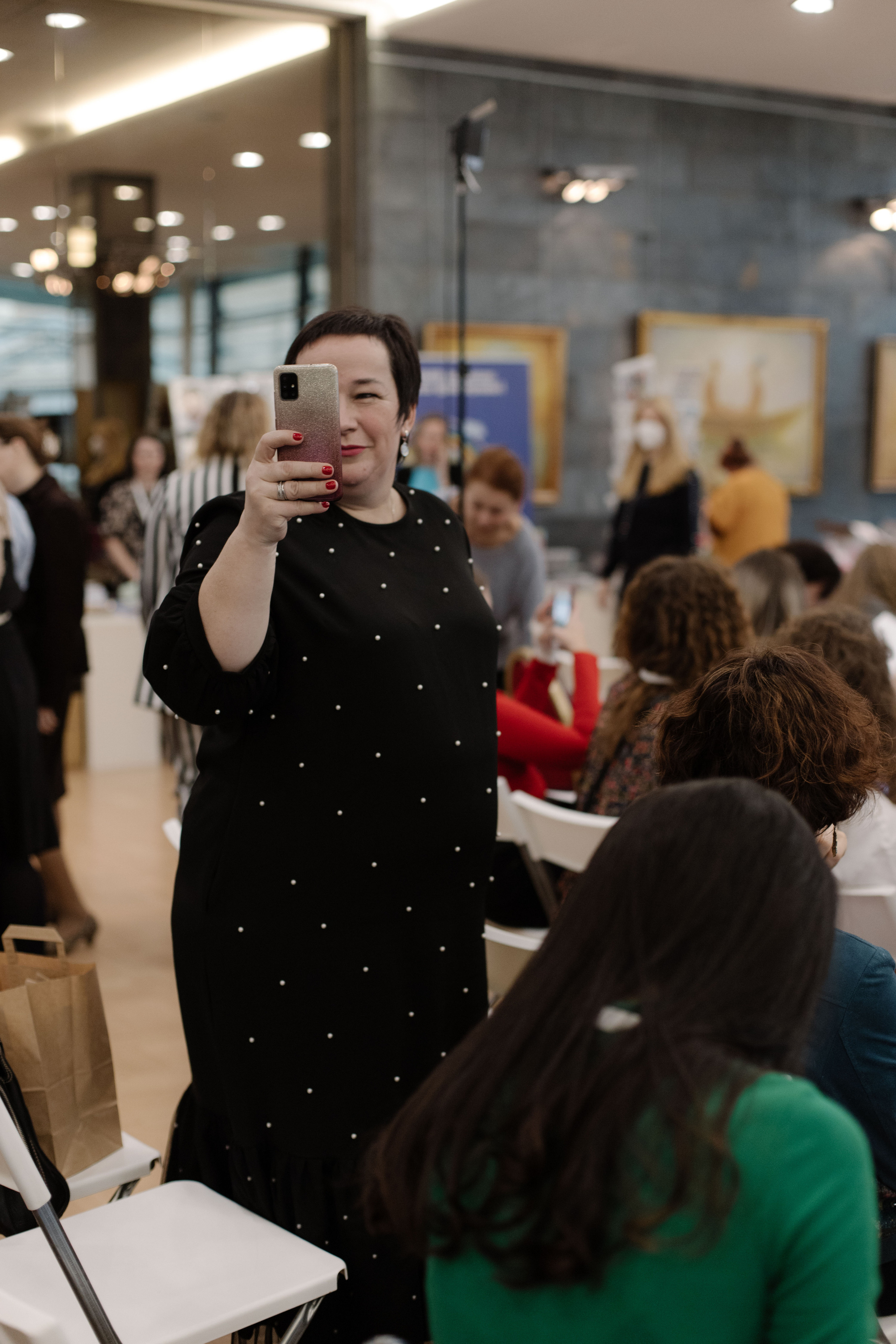 Логонетворкинг 2021. Портретный и свадебный фотограф в Москве Алина Гевал