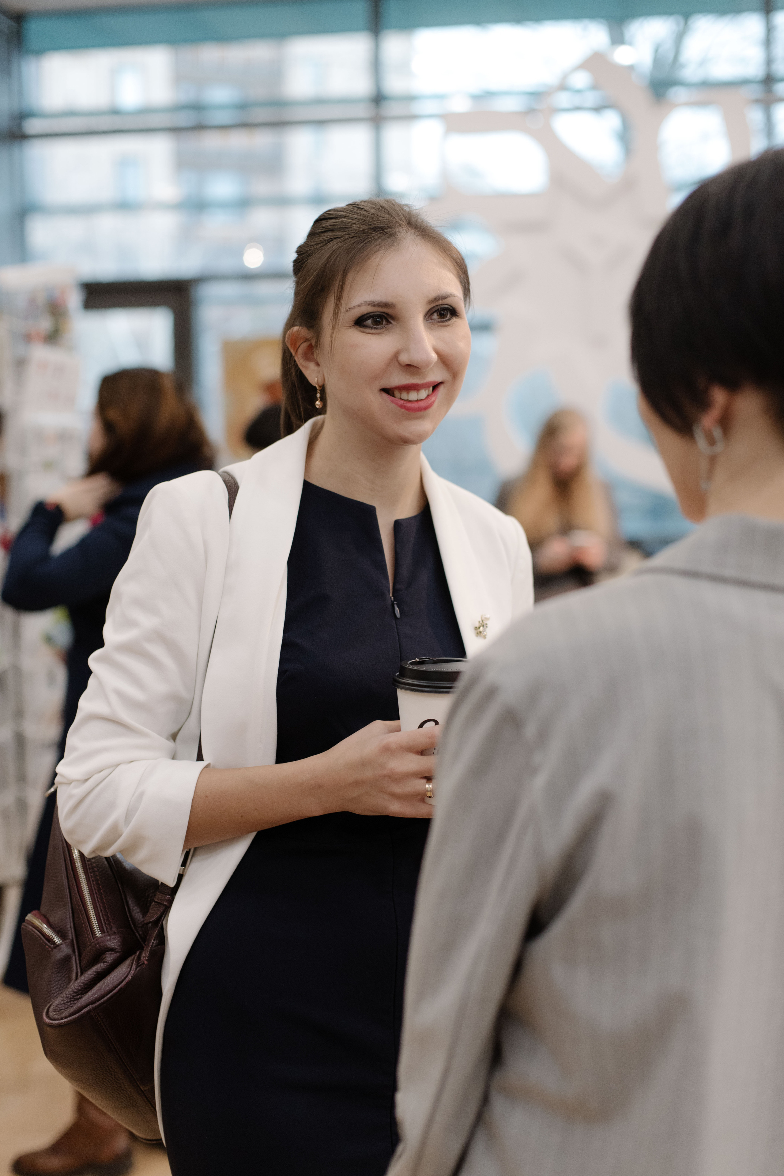 Логонетворкинг 2021. Портретный и свадебный фотограф в Москве Алина Гевал