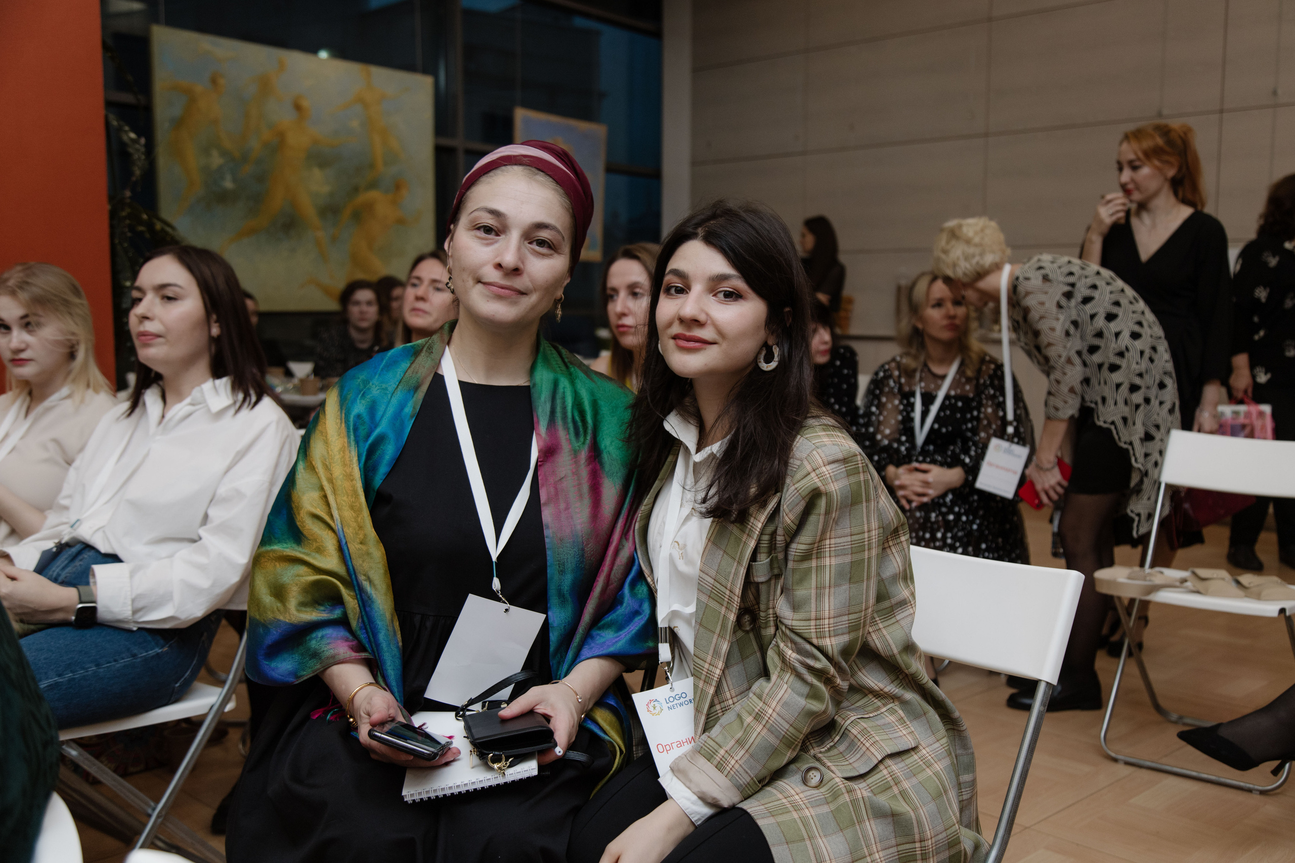 Логонетворкинг 2021. Портретный и свадебный фотограф в Москве Алина Гевал