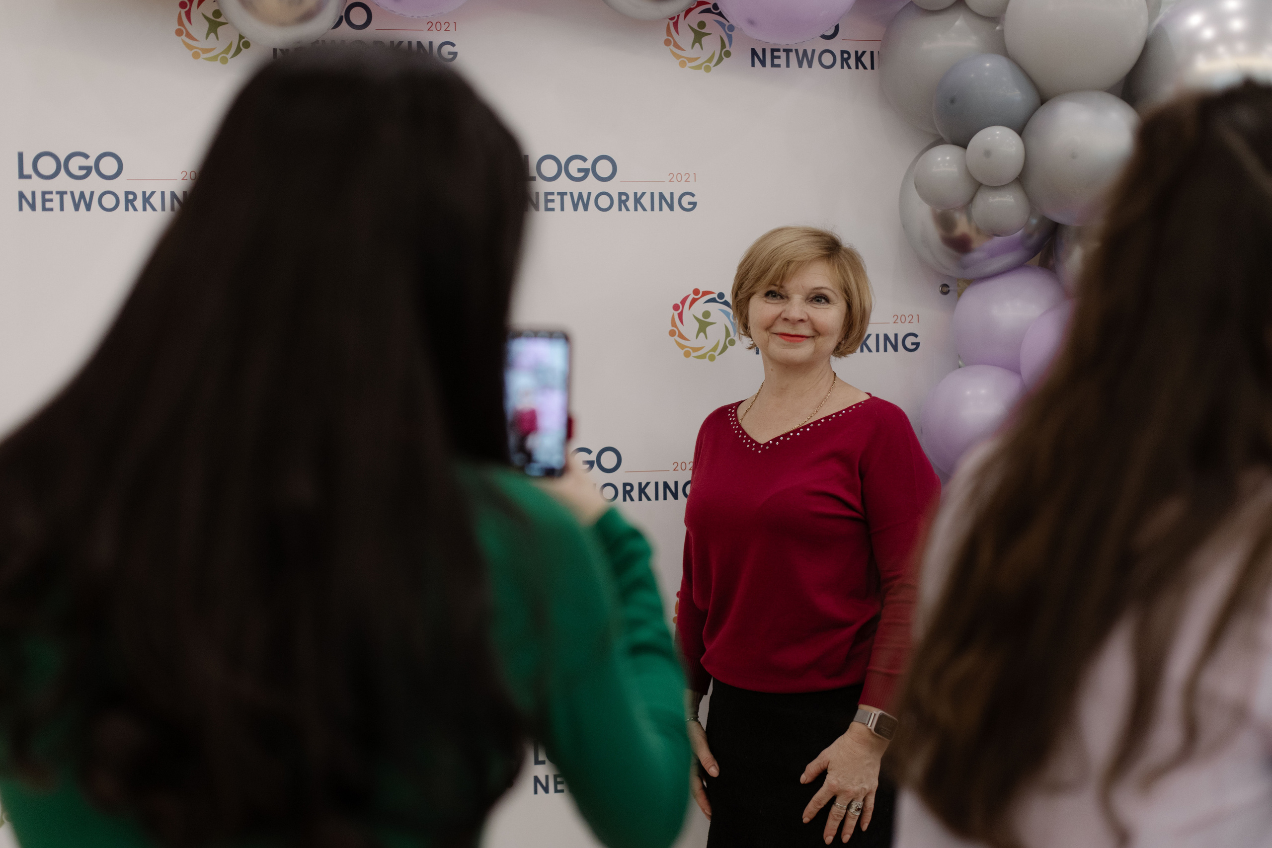 Логонетворкинг 2021. Портретный и свадебный фотограф в Москве Алина Гевал