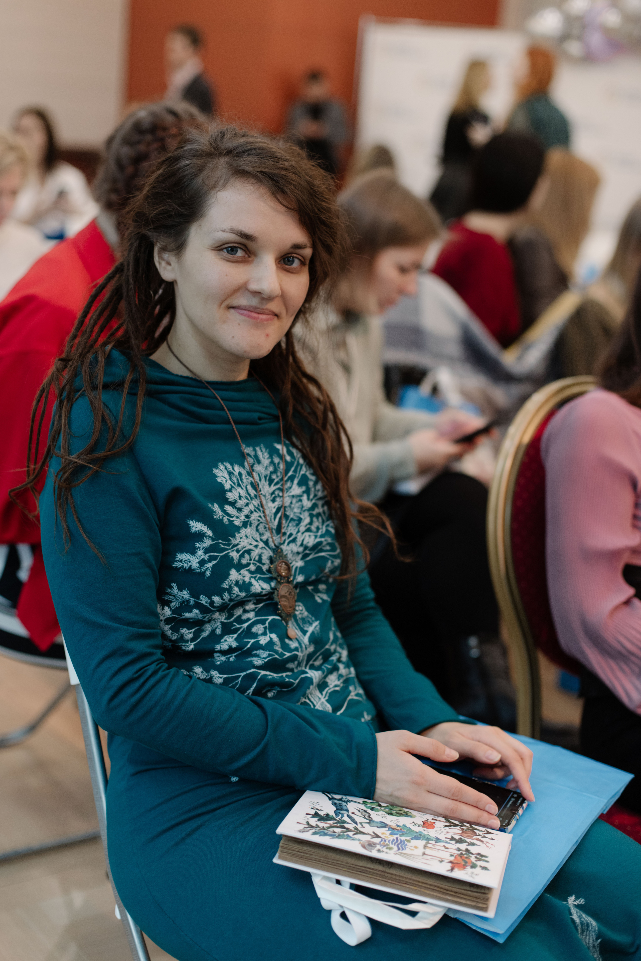 Логонетворкинг 2021. Портретный и свадебный фотограф в Москве Алина Гевал