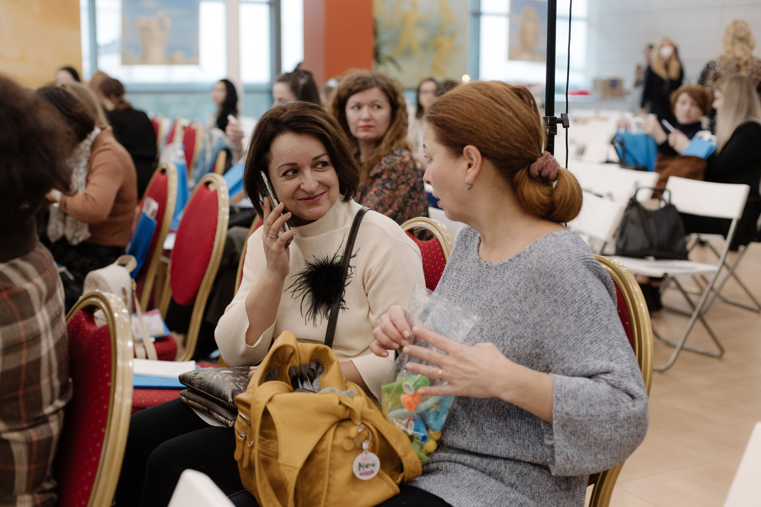 Логонетворкинг 2021. Портретный и свадебный фотограф в Москве Алина Гевал