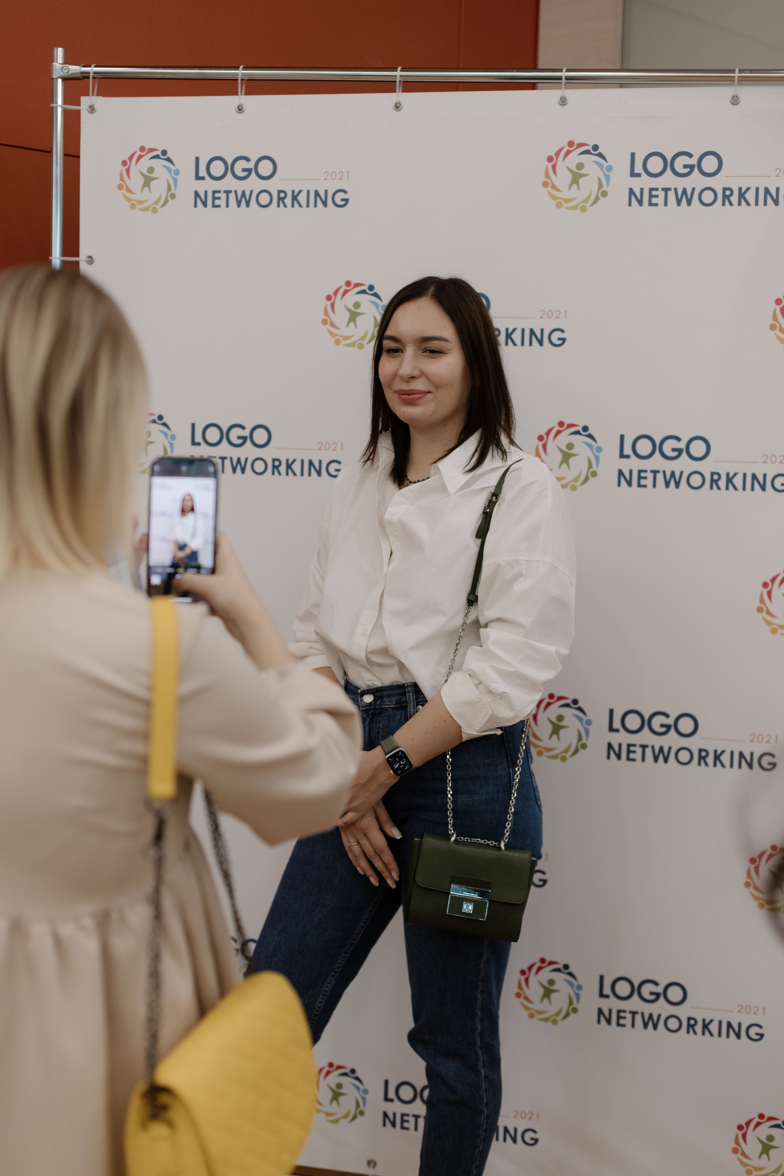 Логонетворкинг 2021. Портретный и свадебный фотограф в Москве Алина Гевал