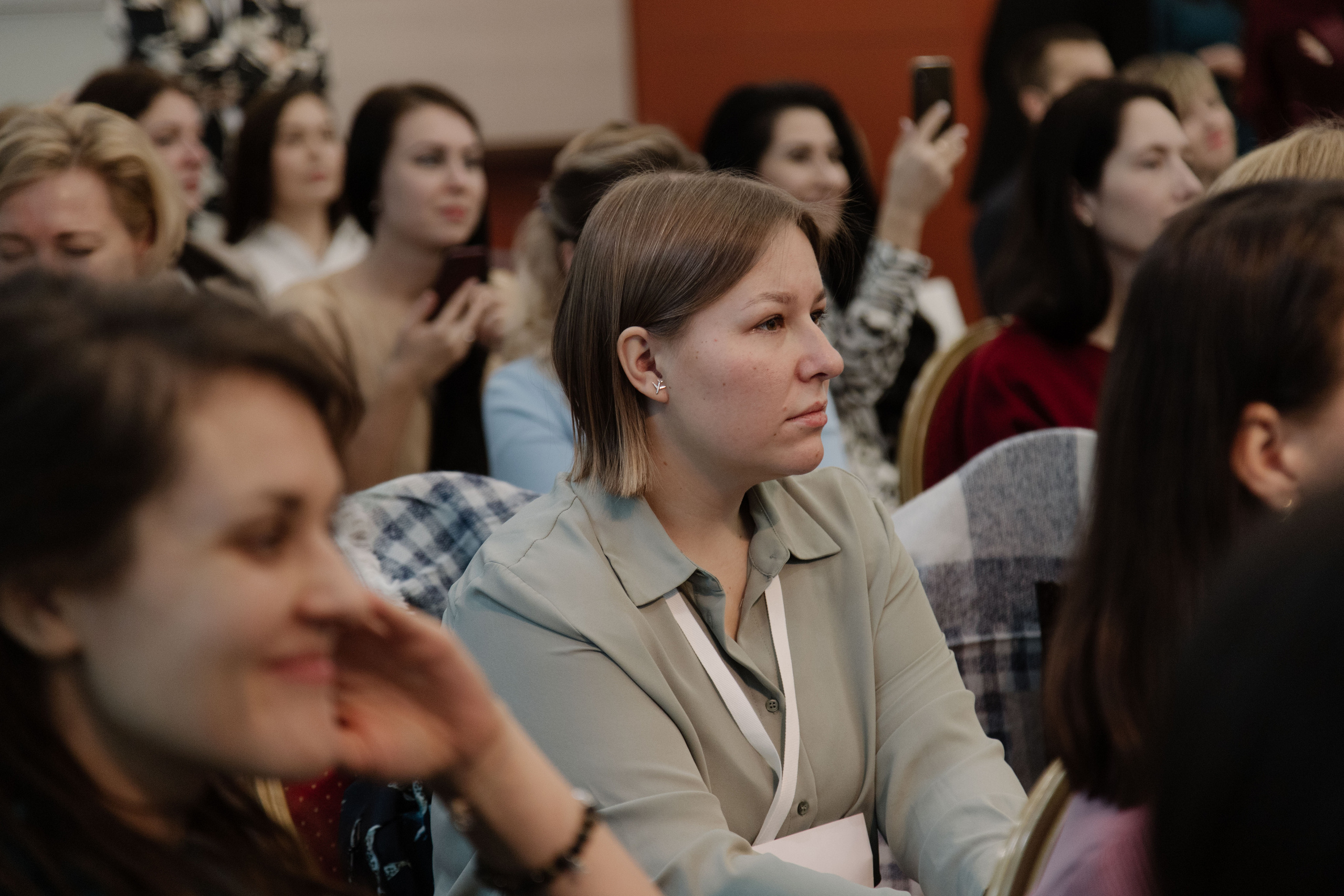 Логонетворкинг 2021. Портретный и свадебный фотограф в Москве Алина Гевал