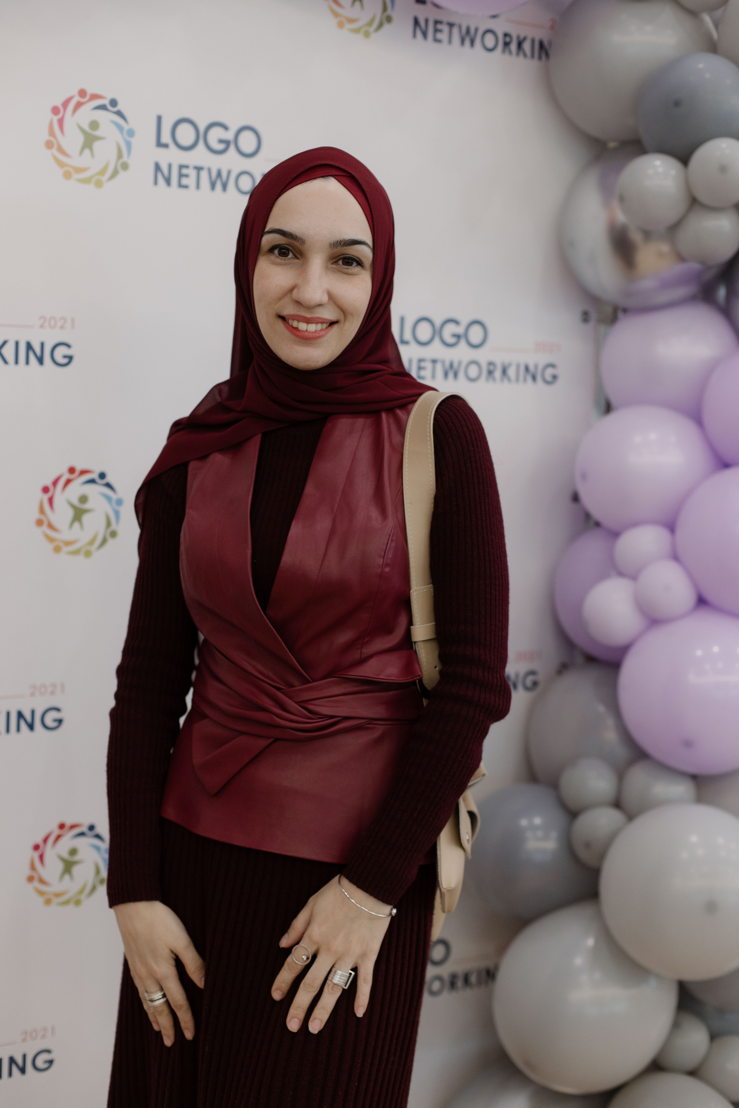 Логонетворкинг 2021. Портретный и свадебный фотограф в Москве Алина Гевал