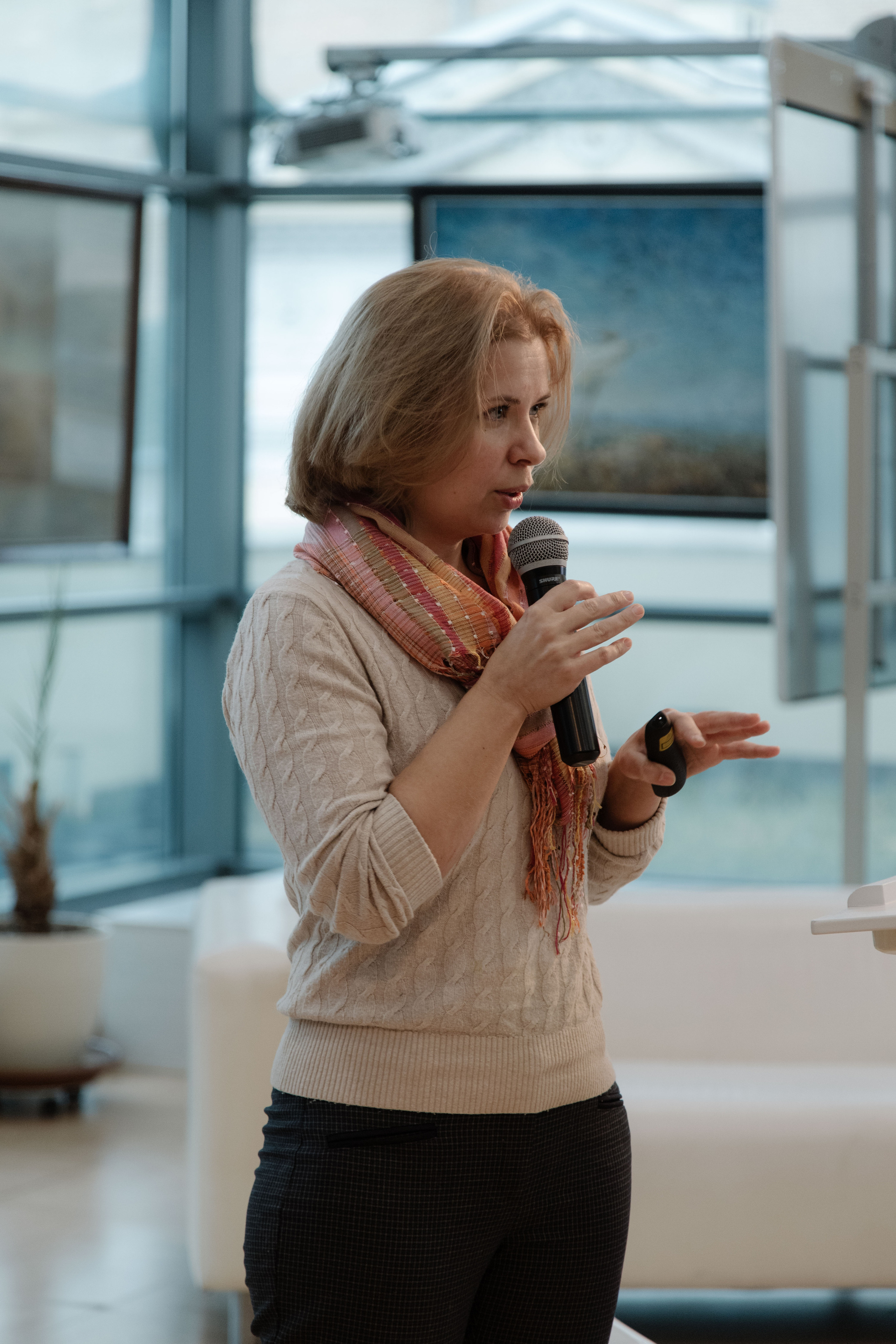 Логонетворкинг 2021. Портретный и свадебный фотограф в Москве Алина Гевал