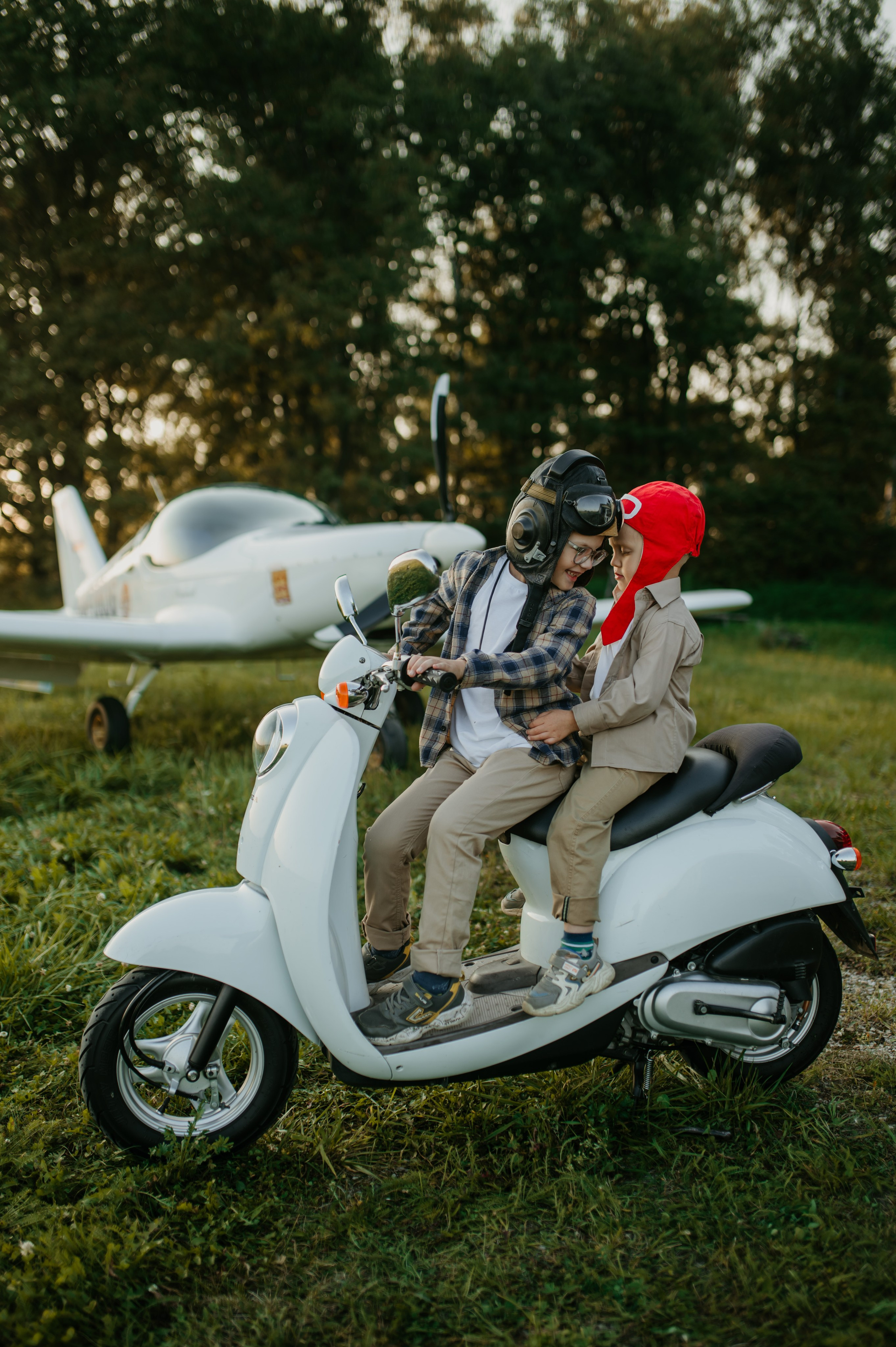 Самолеты: Женя и Костя. Свадебный, семейный и портретный фотограф в Суворове Анастасия Седыкин