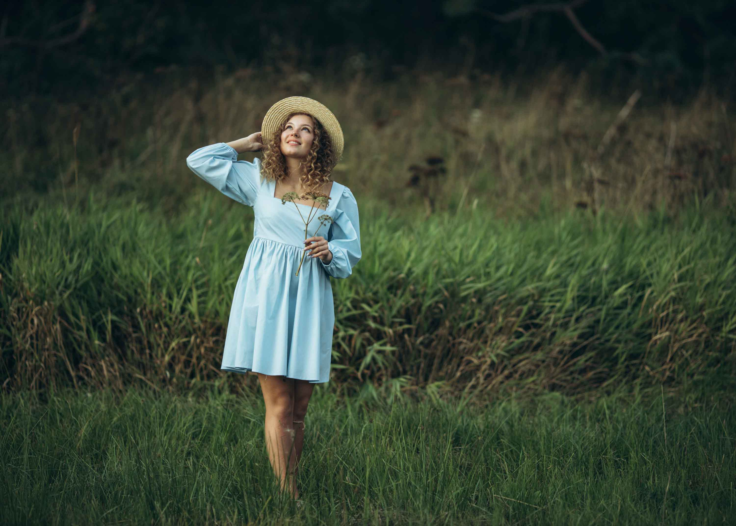 Девушка в шляпке. Наталия Клевинскас портретный фотограф в Костроме