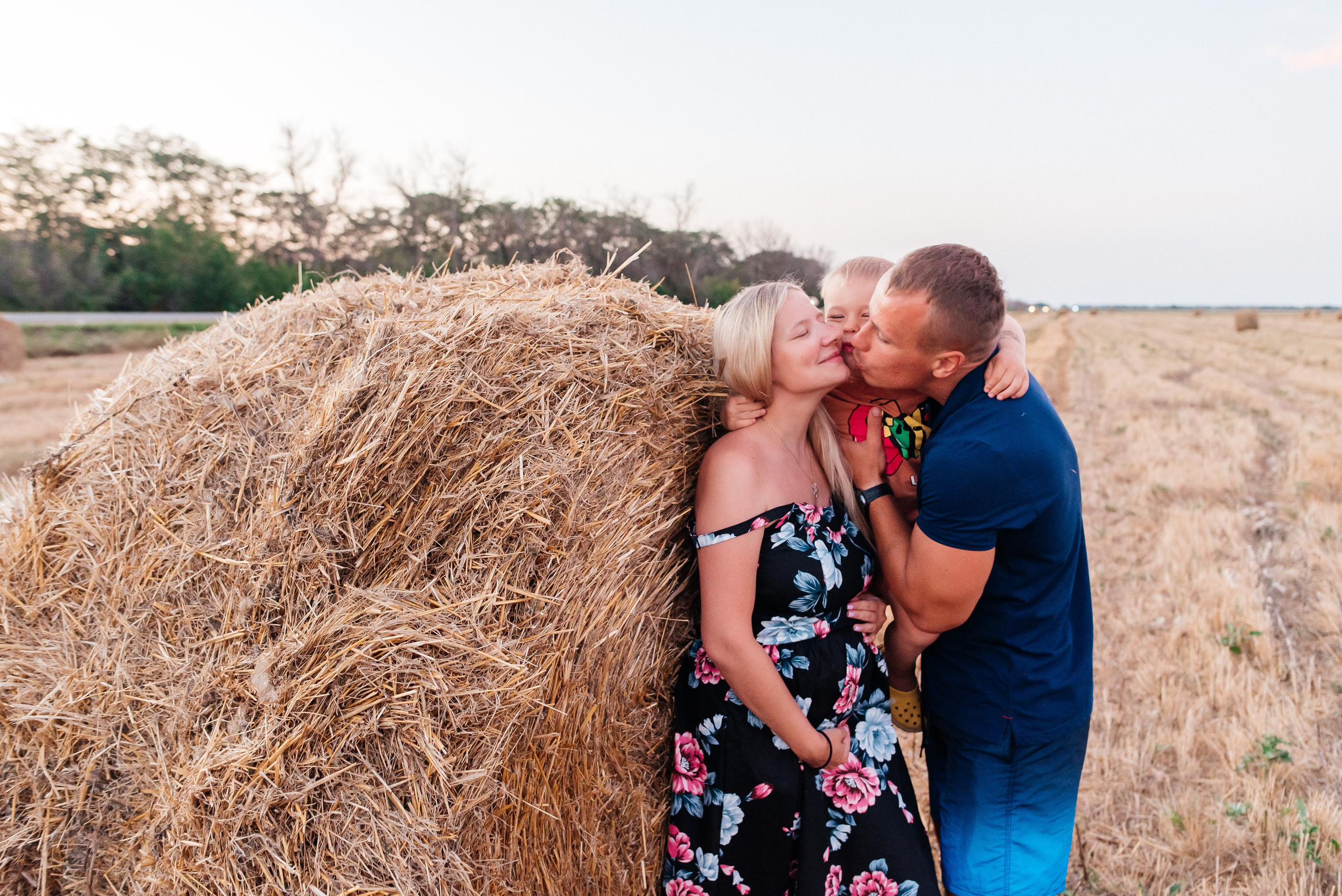 Юля в отпуске. Детский и семейный фотограф выпускной альбом Приморско-Ахтарск