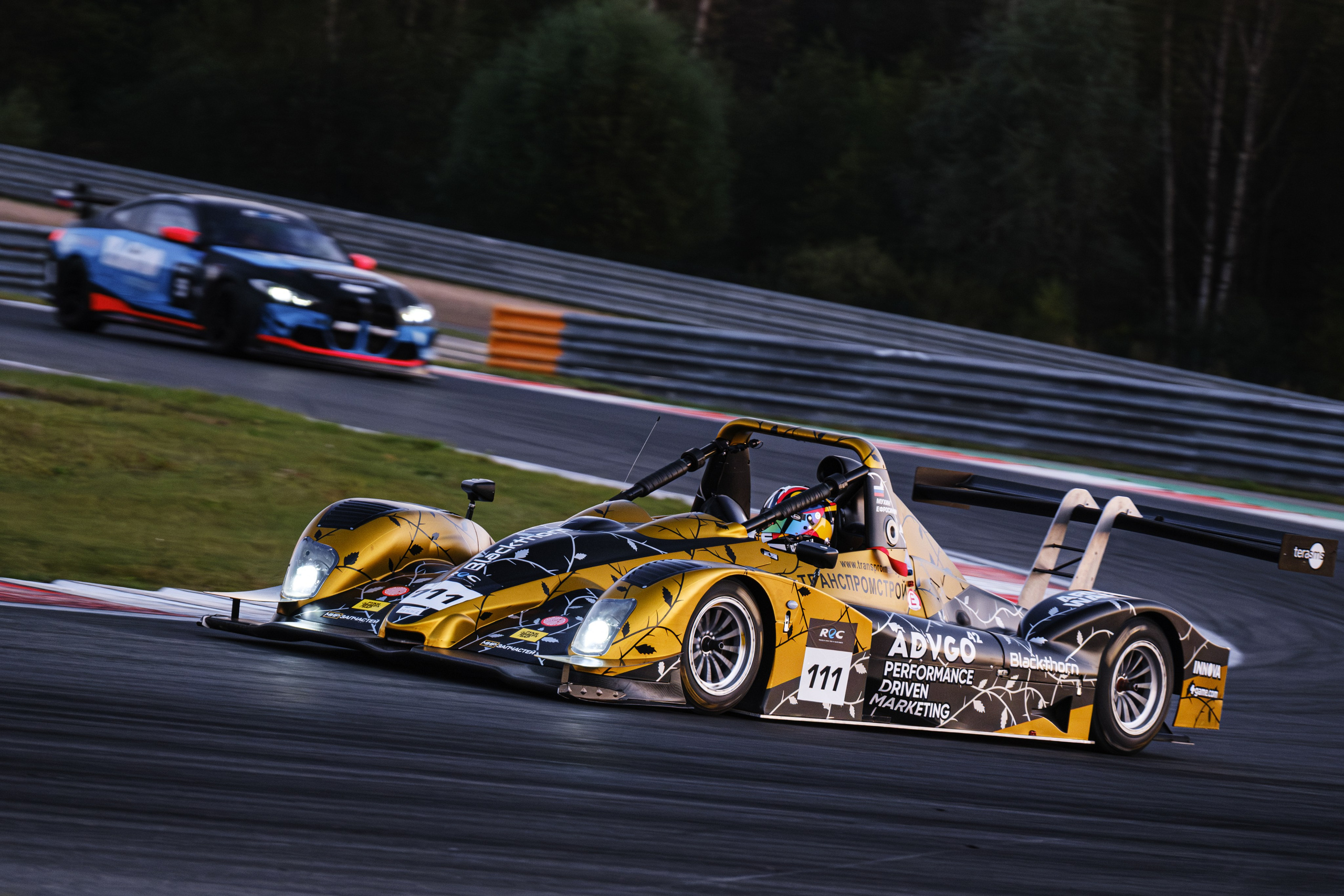 Российская серия гонок на выносливость. Авто и мотоспорт — фотограф Антон Медведев iCoguar