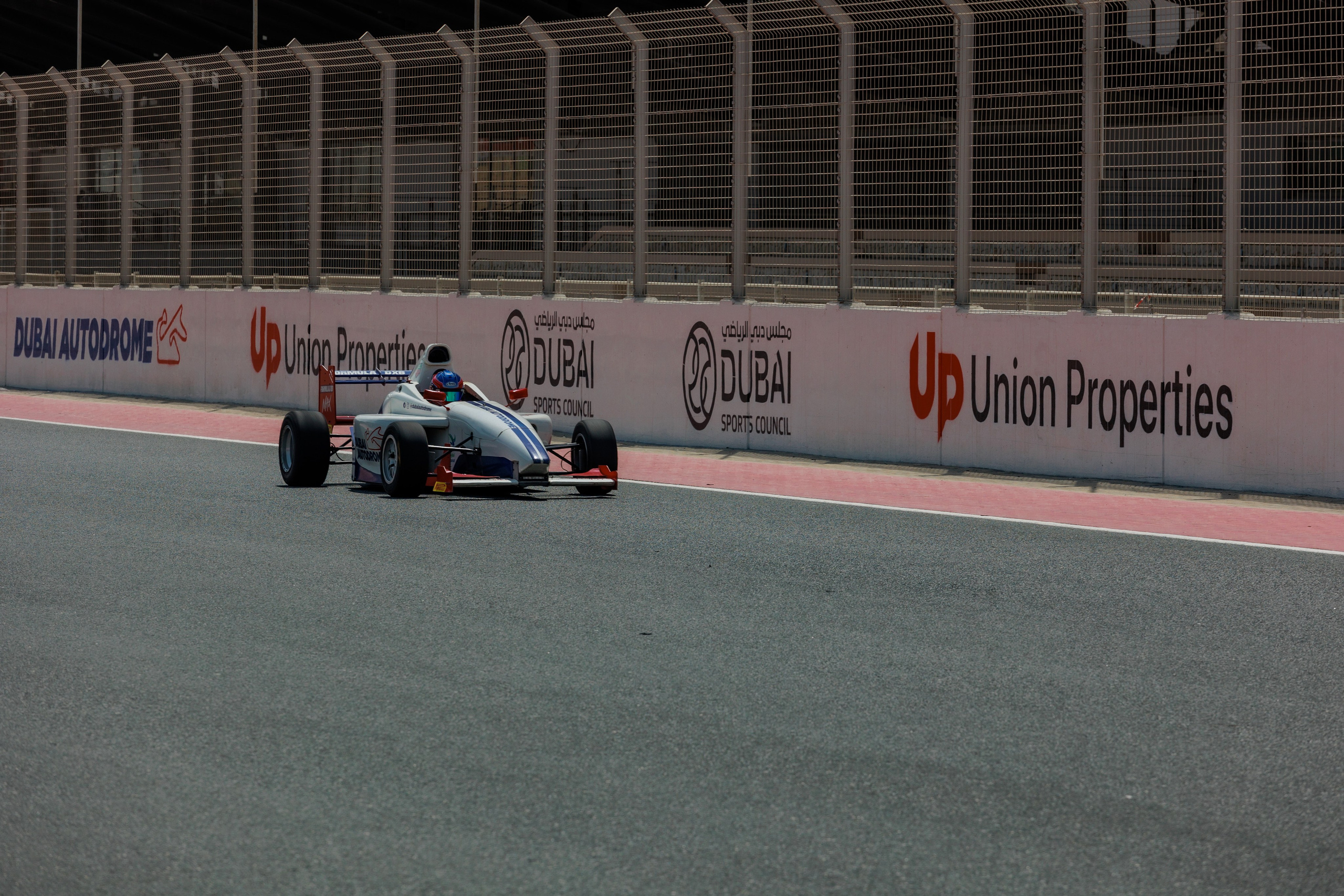 Машины. Фотограф в Санкт-Петербурге и Москве Макс Спектор