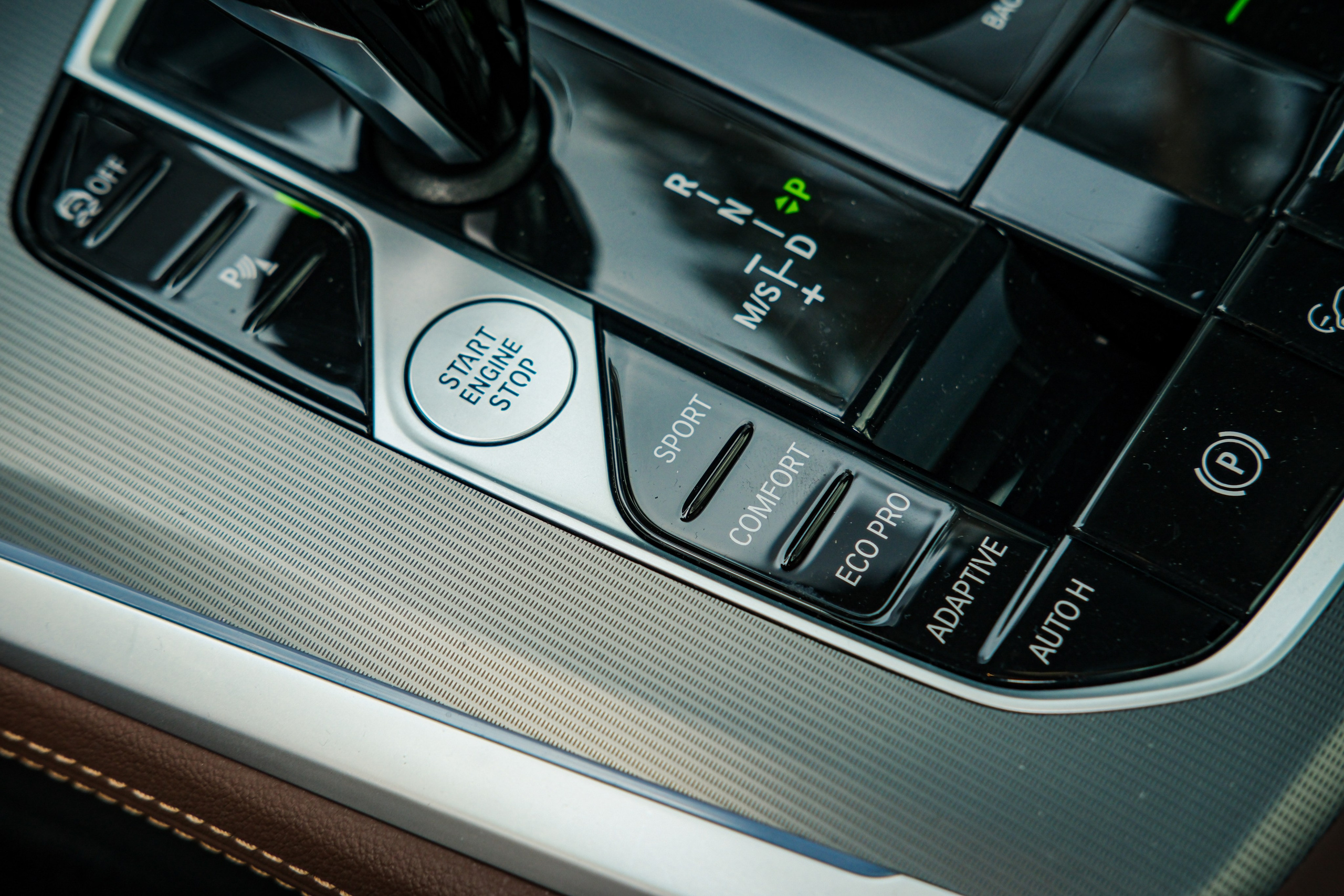 Профессиональная фотосессия BMW X5 в&nbsp;Новосибирске. Автомобильный фотограф Чанчин Владимир: детальные снимки кузова, интерьера и&nbsp;динамики. Съемка автомобиля для продажи