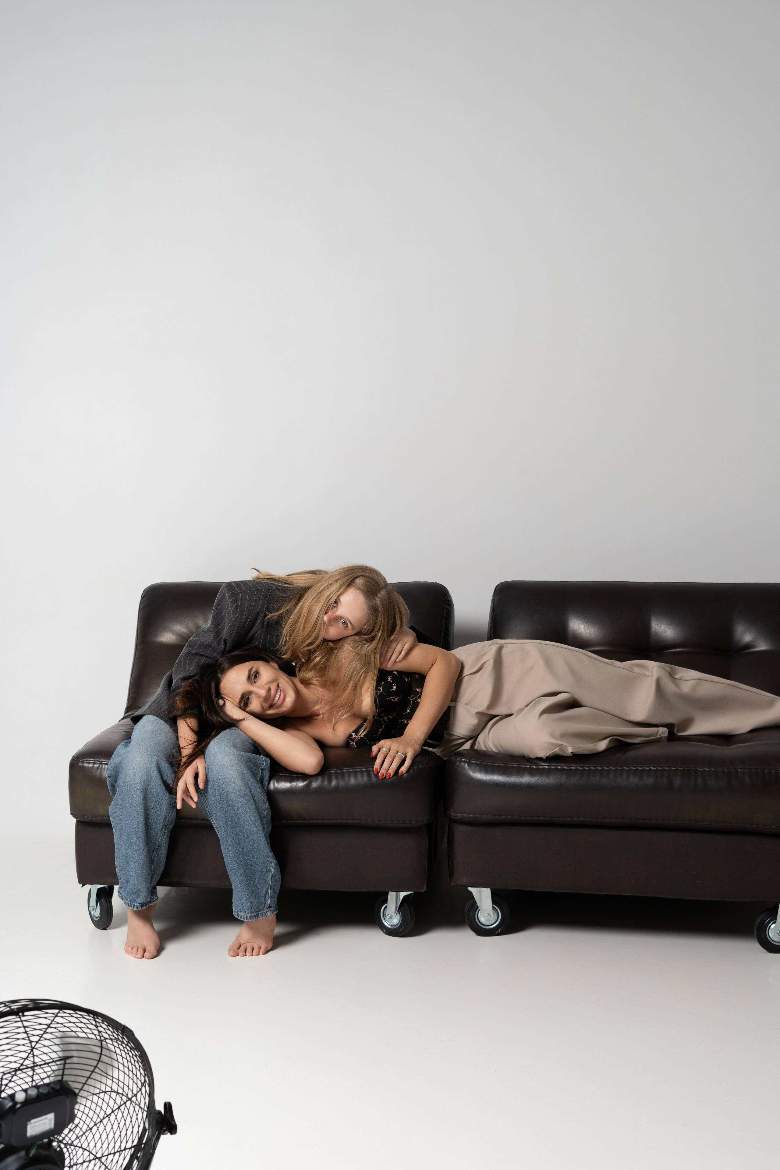 Оля и Нина. Главная