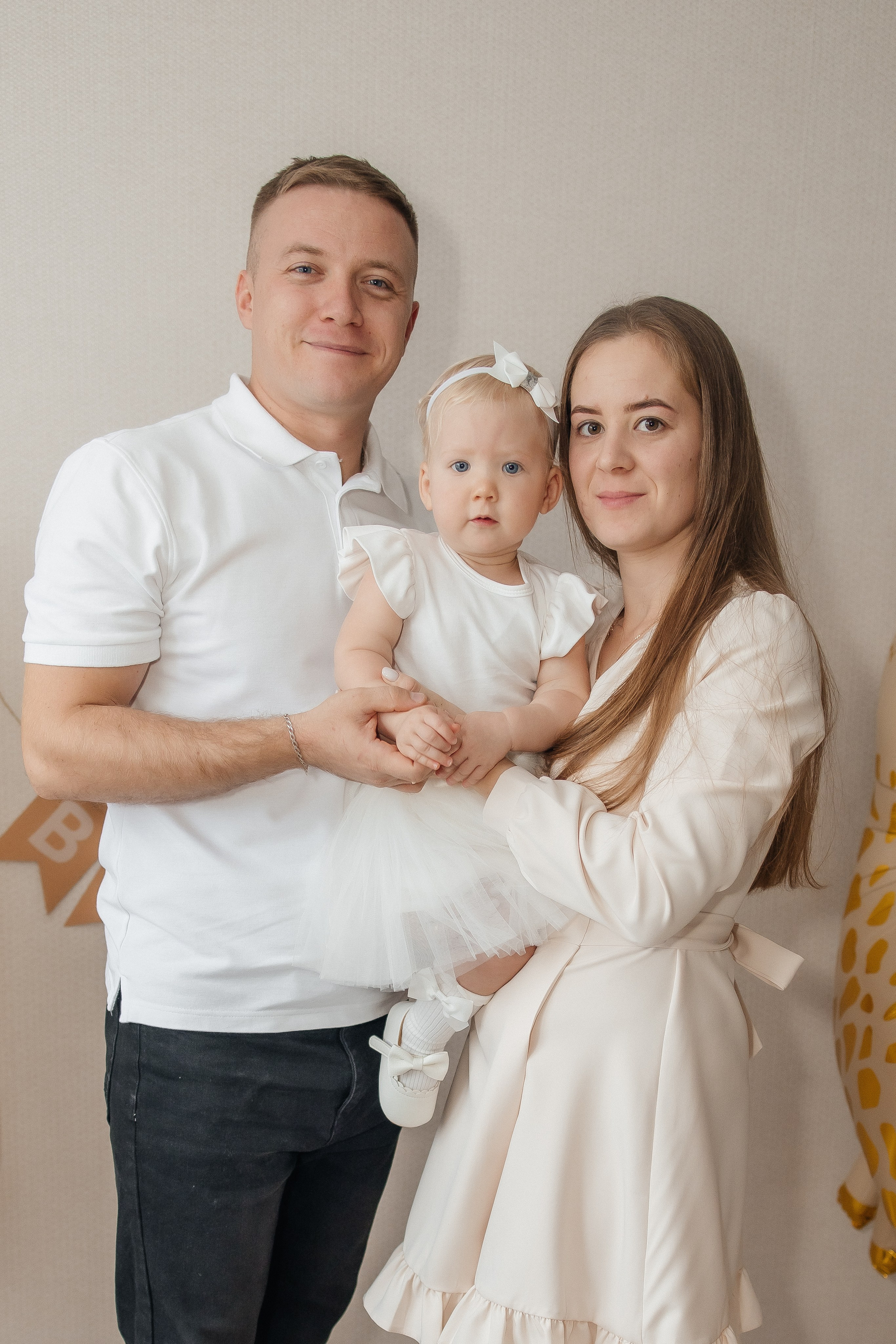 1 годик Еве (домашняя съемка). Профессиональный фотограф Кристина Искусных. Талдом- Москва