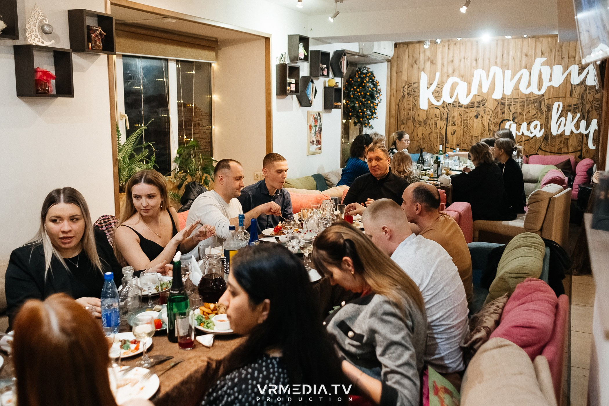 8 марта в кафе «кАмпот»