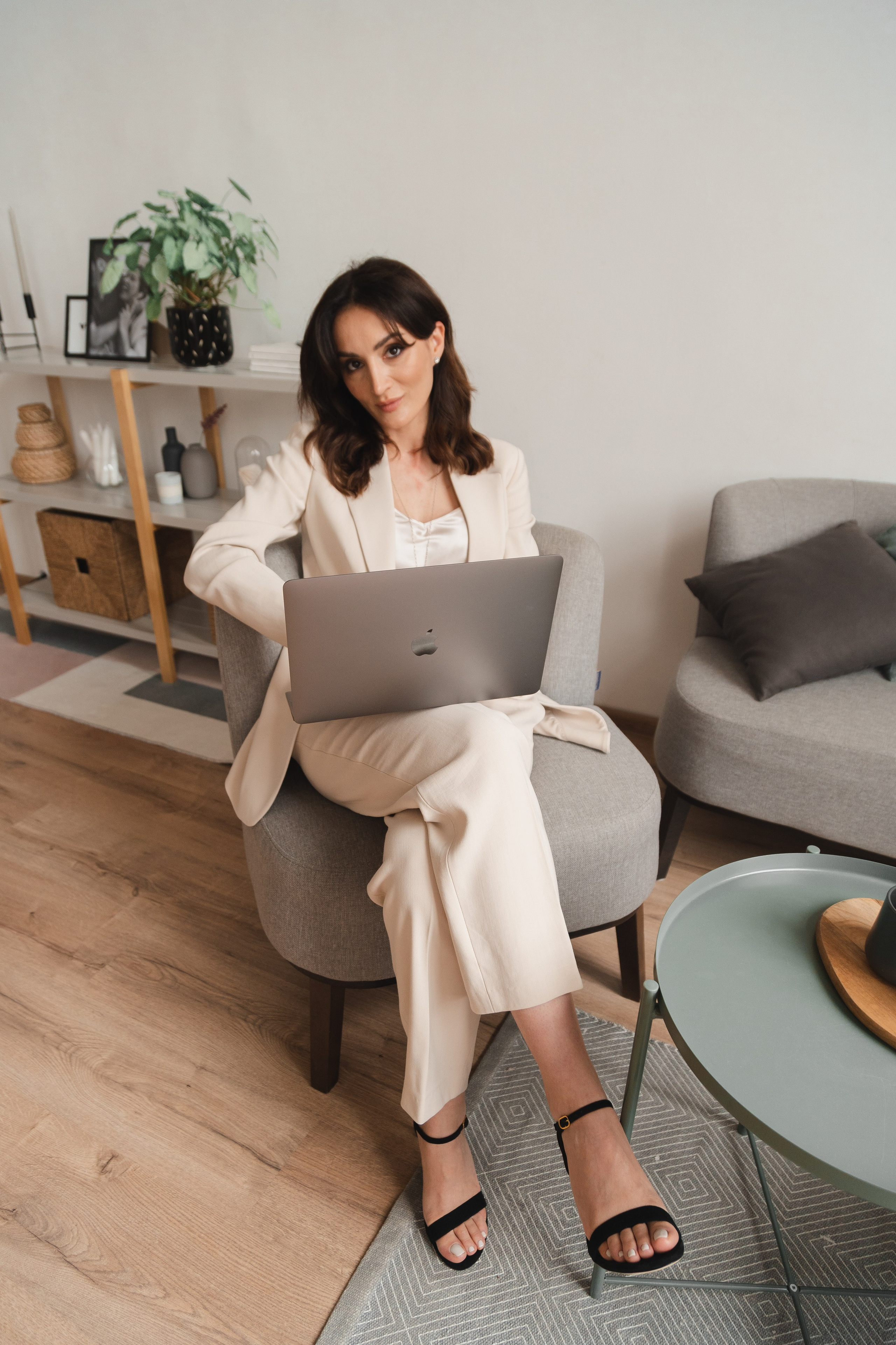 Аванесянц Софья I Косметолог, дерматовенеролог. Фотограф и ретушер Александра Белова