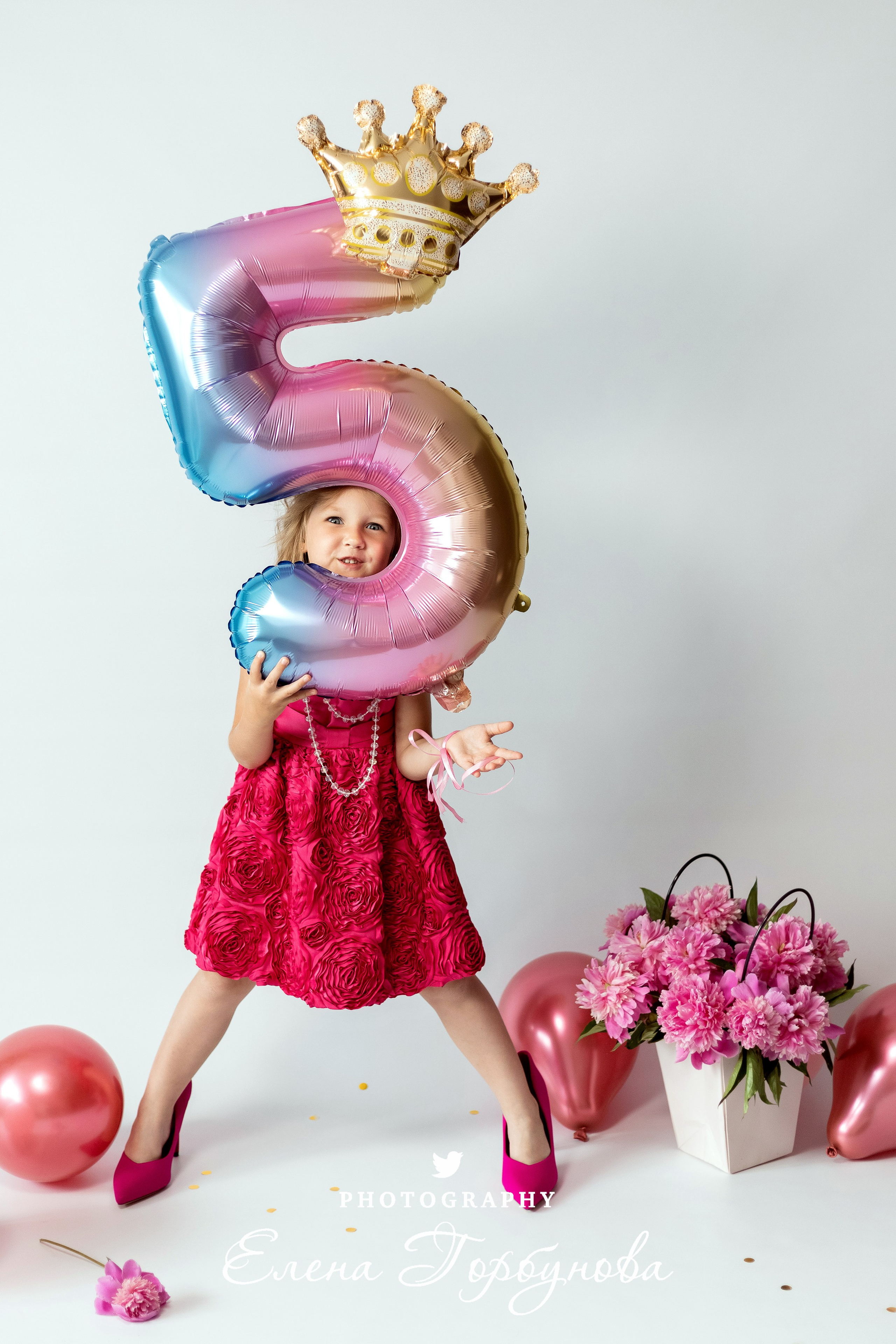 «Модница в розовом» В моей студии. Вероника и Александра. 2024. Фотограф Пермь. Свадьбы. Семья и дети, школа, д. сад. Фотокниги