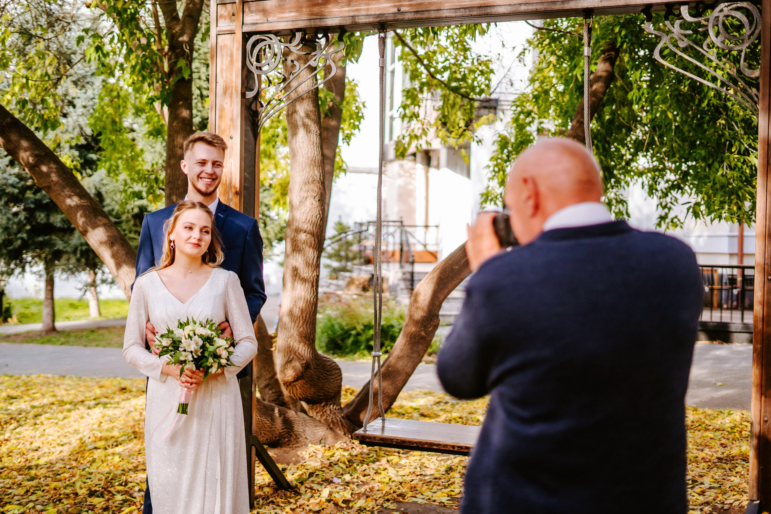 Свадебная фотосессия для Дмитрия и Капитолины, 2023 год. Портретный фотограф в Томске Наташа Барова