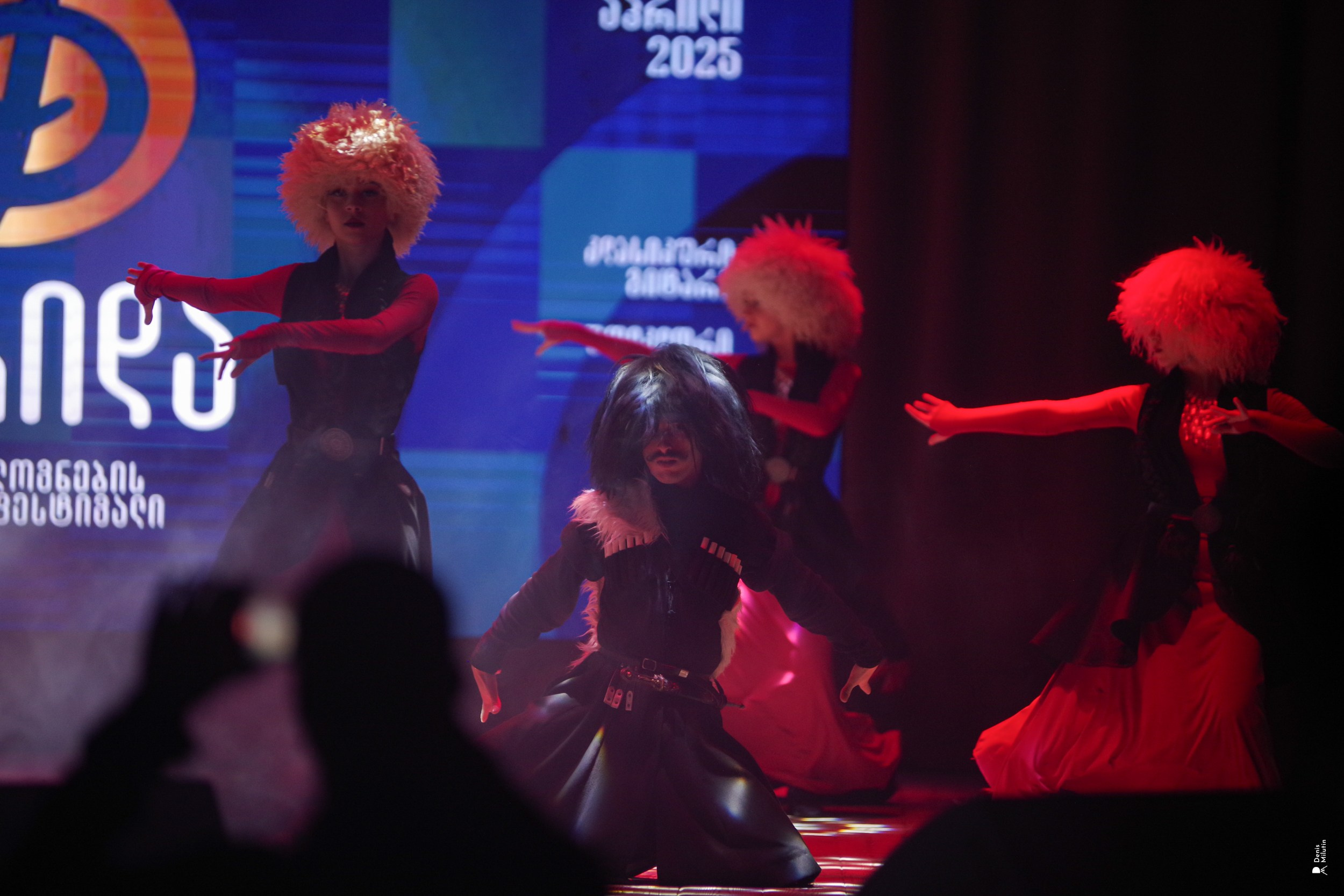 Танцы в Хоби. Портретный фотограф Денис Милютин