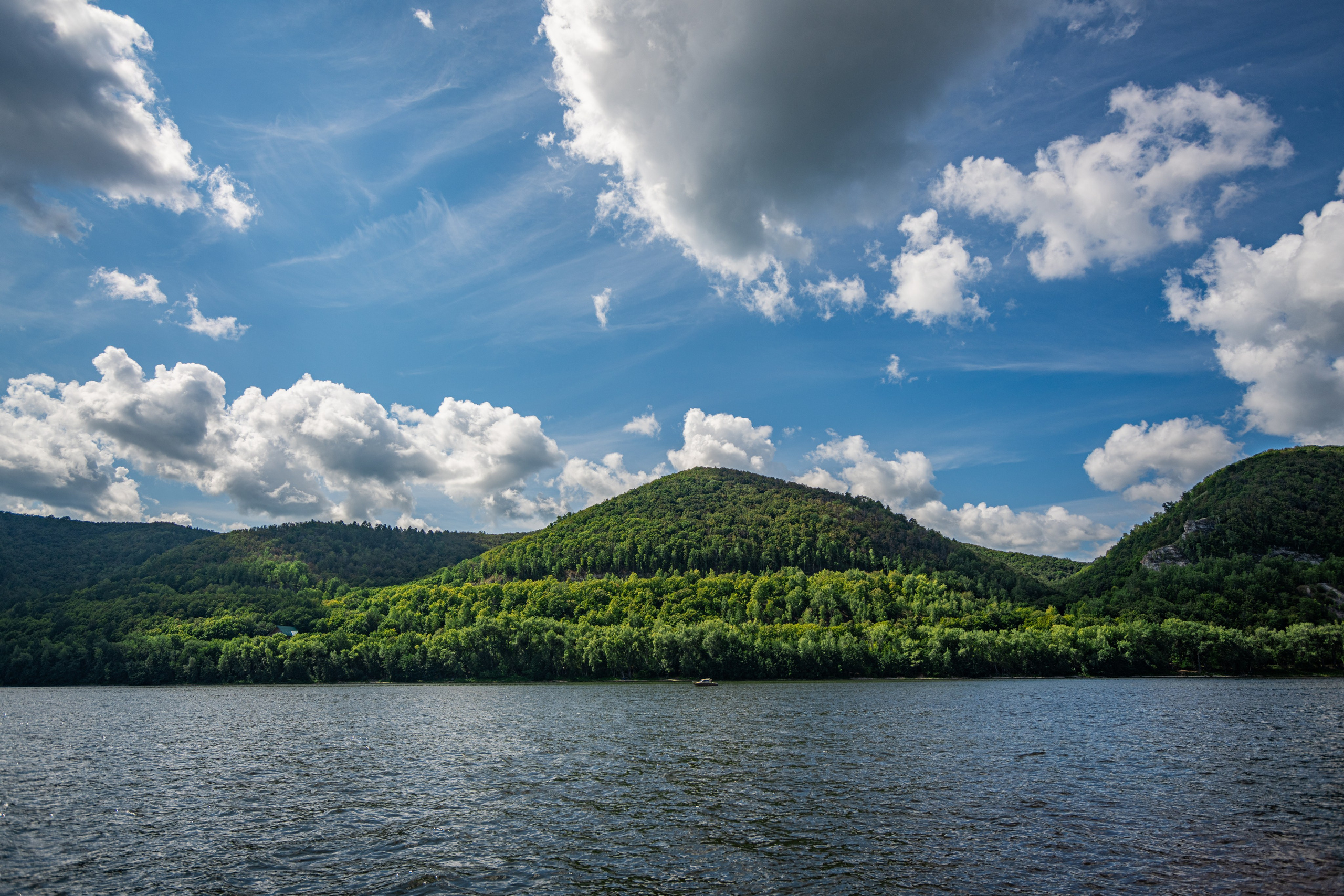 Природа Самарской области в кадре. Дикие степи, Жигулёвские горы и волжские просторы — авторские фотографии уникальных ландшафтов. Фотограф Самара — репортажная, свадебная, интерьерная съёмка от Ильи Петрова, профессионала своего дела