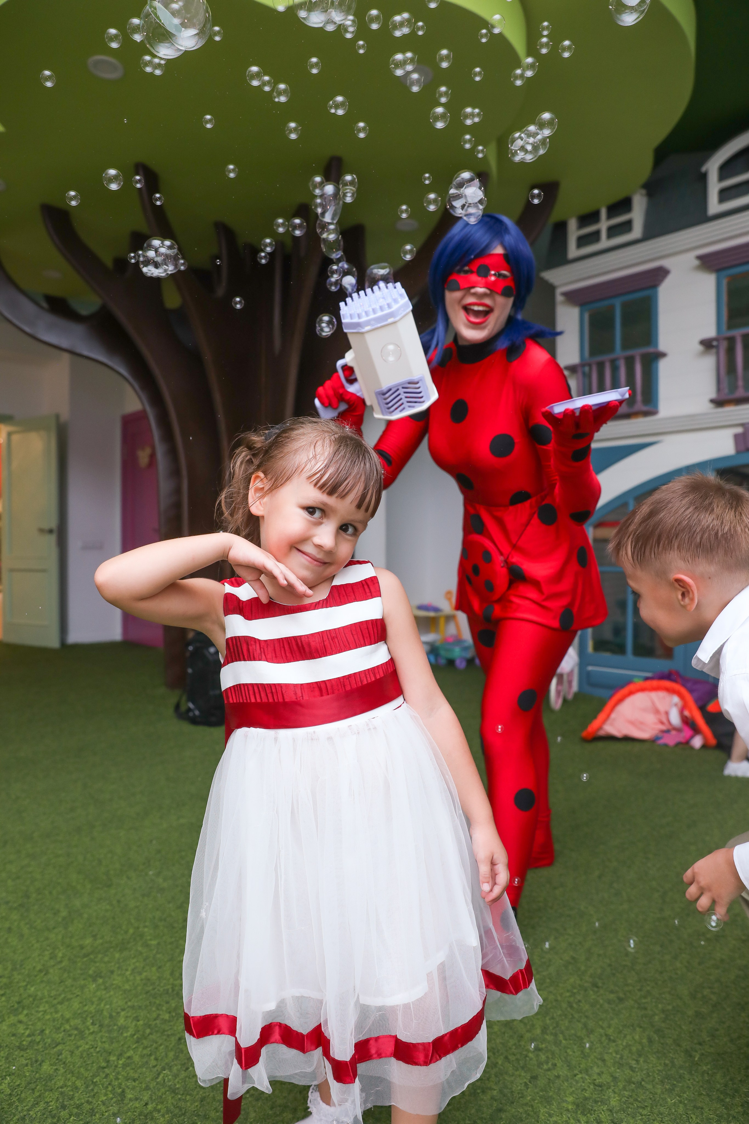 ДЕТСКИЕ МЕРОПРИЯТИЯ. Photographer Viktoriya Markushina «My world throug»