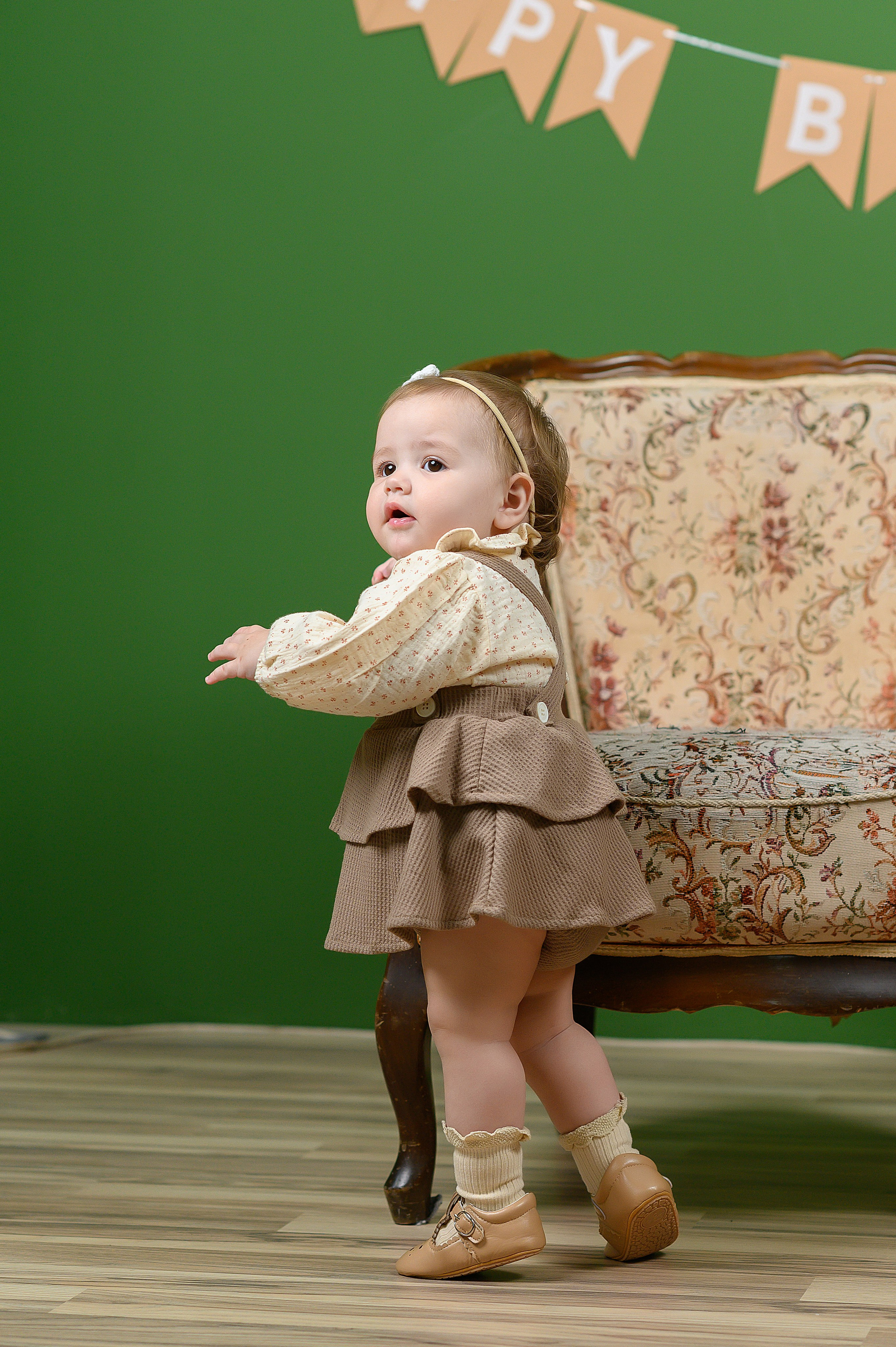 Годик. Детский фотограф Абхазия