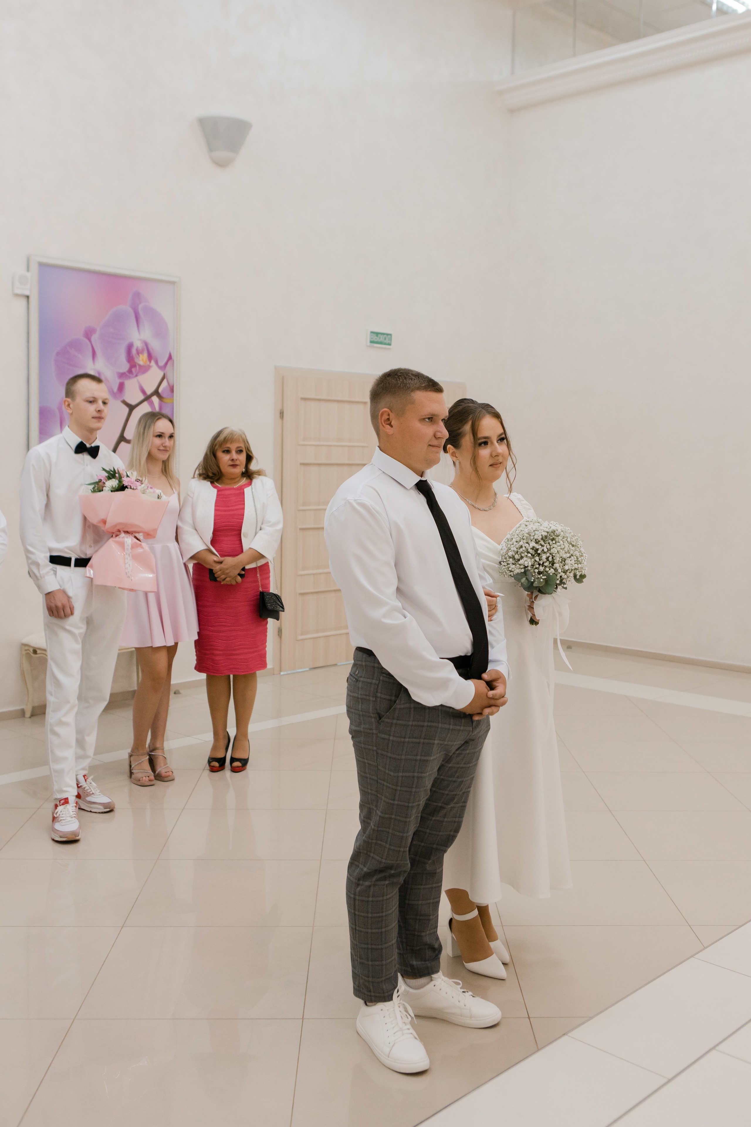 Отдел ЗАГС Администрации Московского района. Видеосъемка и фотосъемка свадеб. Фотограф и оператор на свадьбу. Видеосъемка подкастов, собственная видео-фотостудии. Предметная фотосъемка