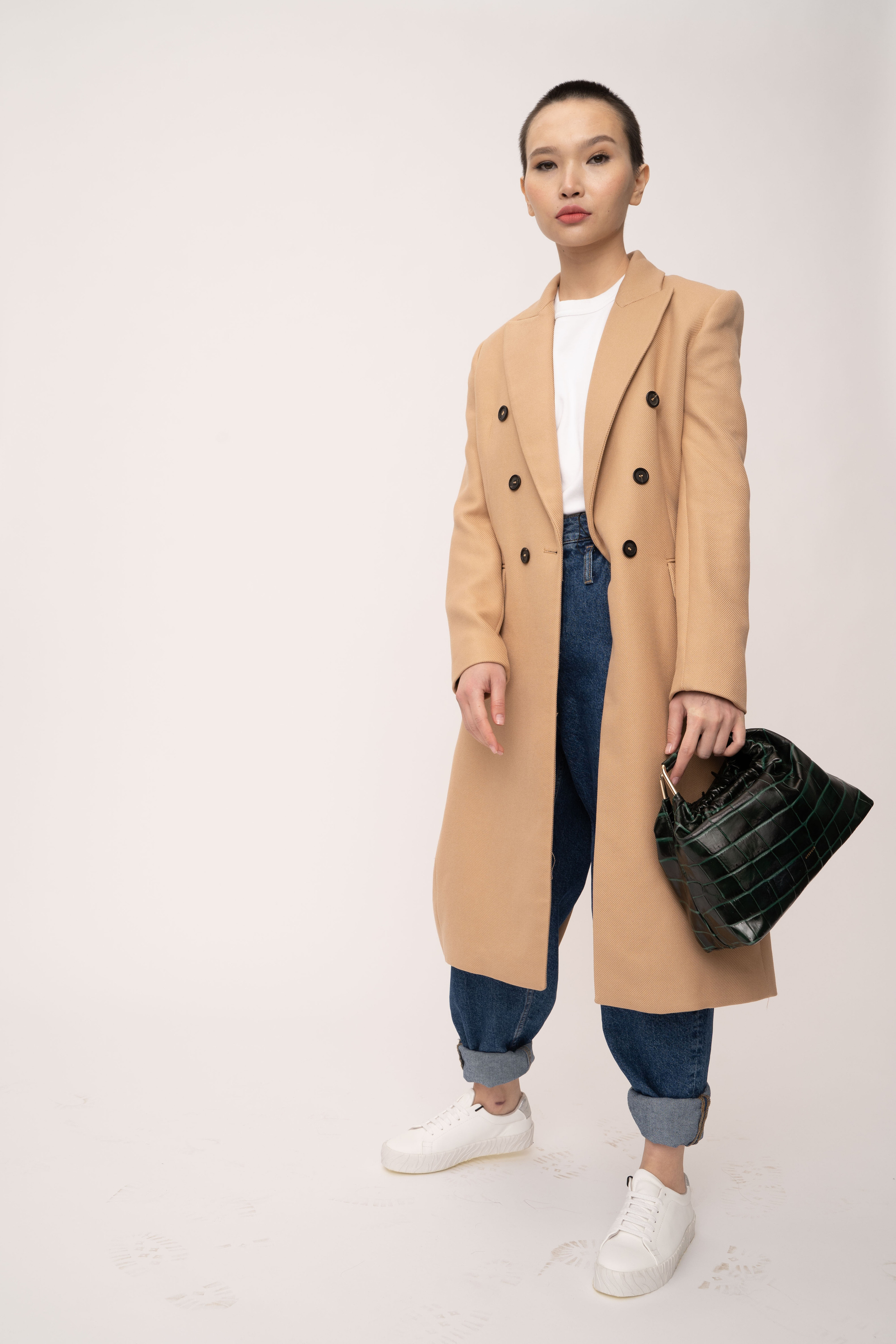 Фото для каталогов и лукбуков. Фотограф-ретушер Анастасия Суровцева