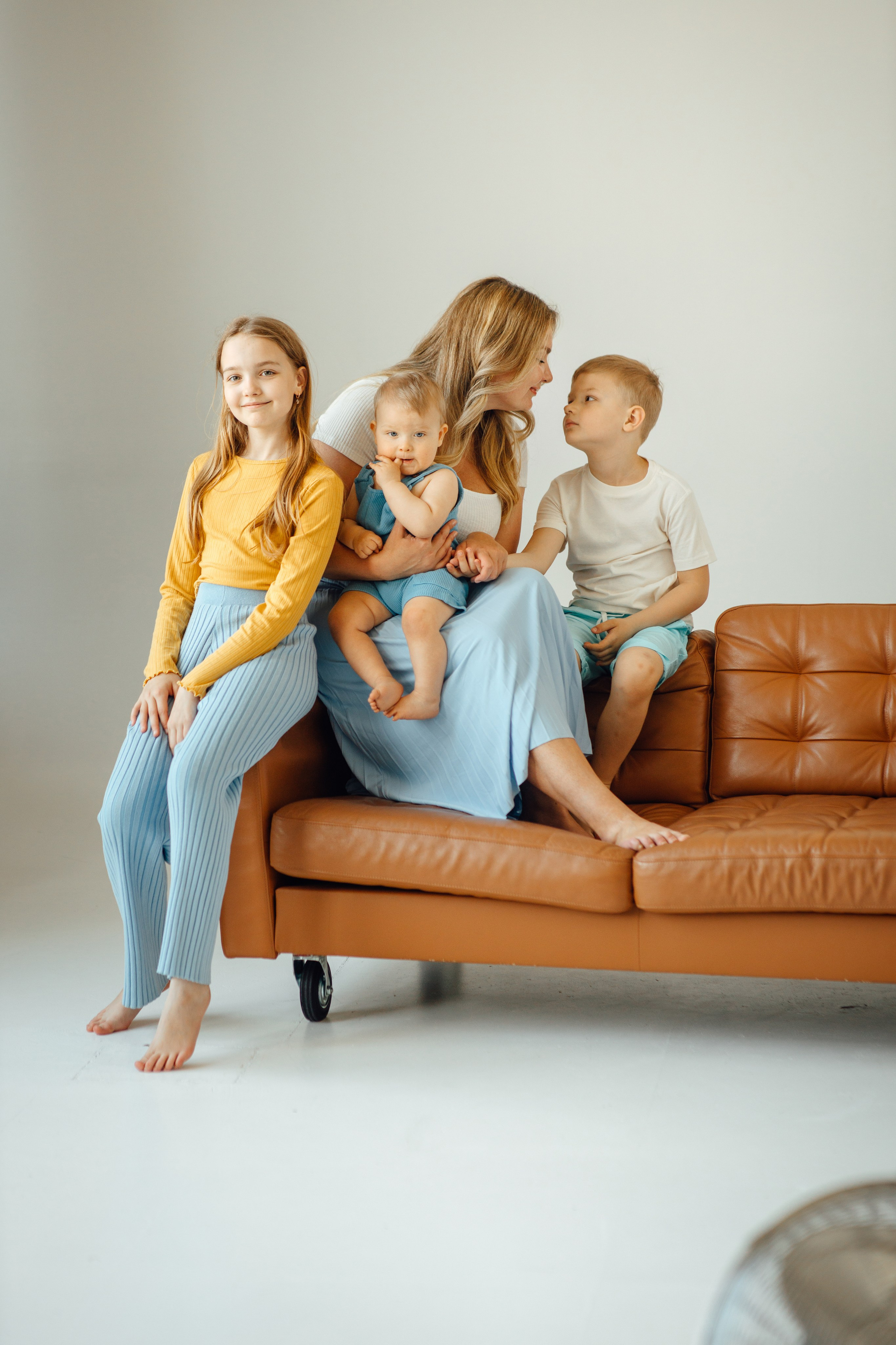 Семейная, апрель 24