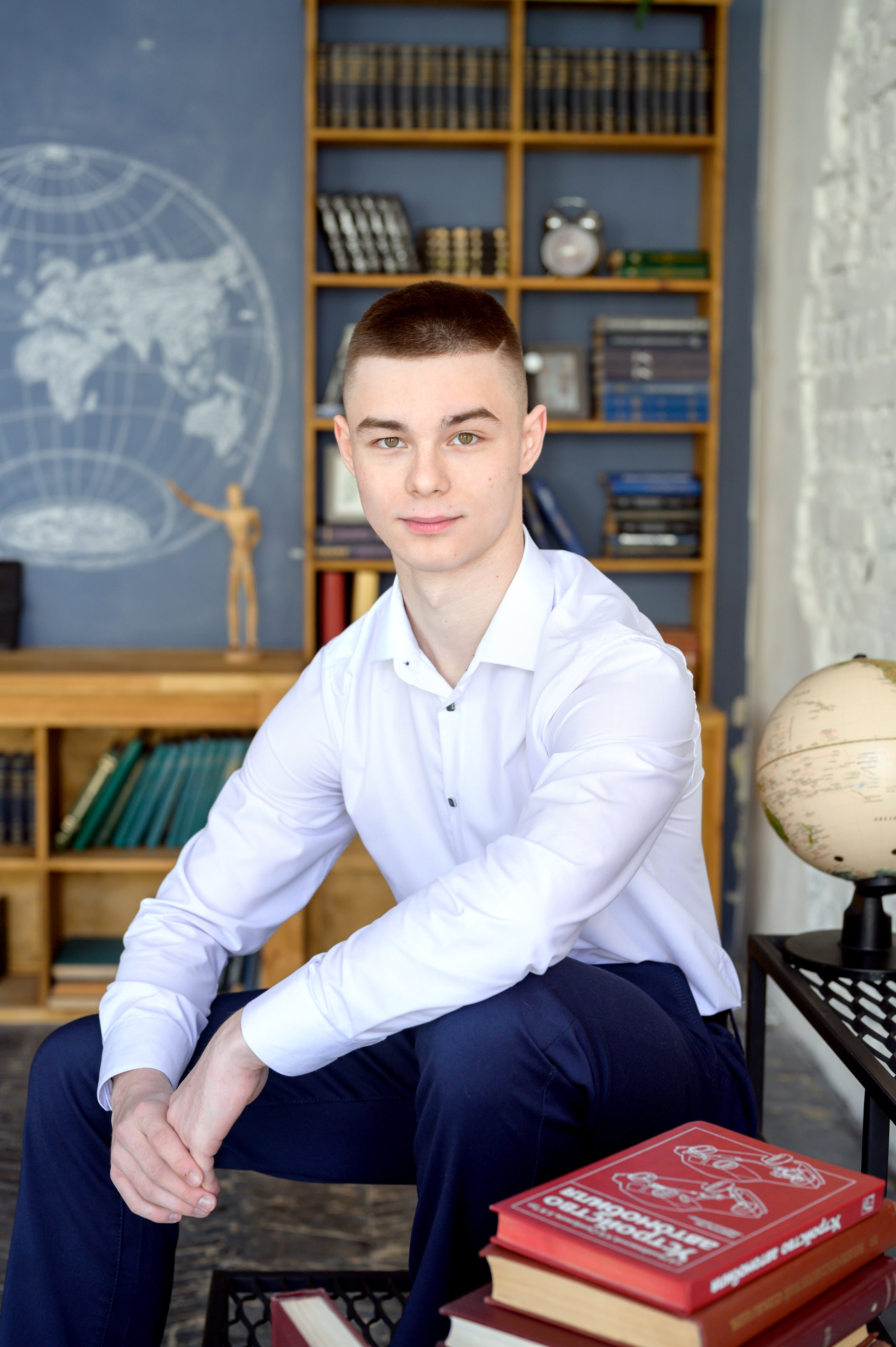 11 класс. студия. Фотограф новорожденных, семейный детский в Тюмени Татьяна Морозова