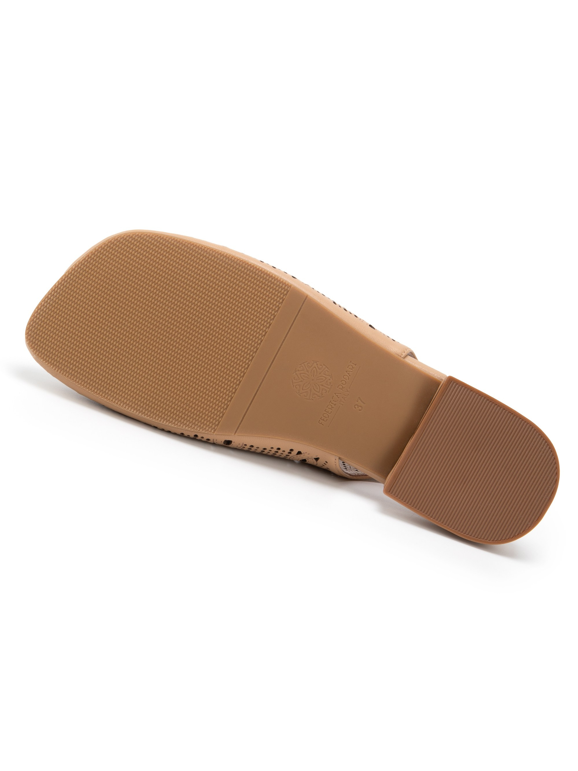 Каталожная фотография обуви. Фотограф в Москве Егор Гончаров