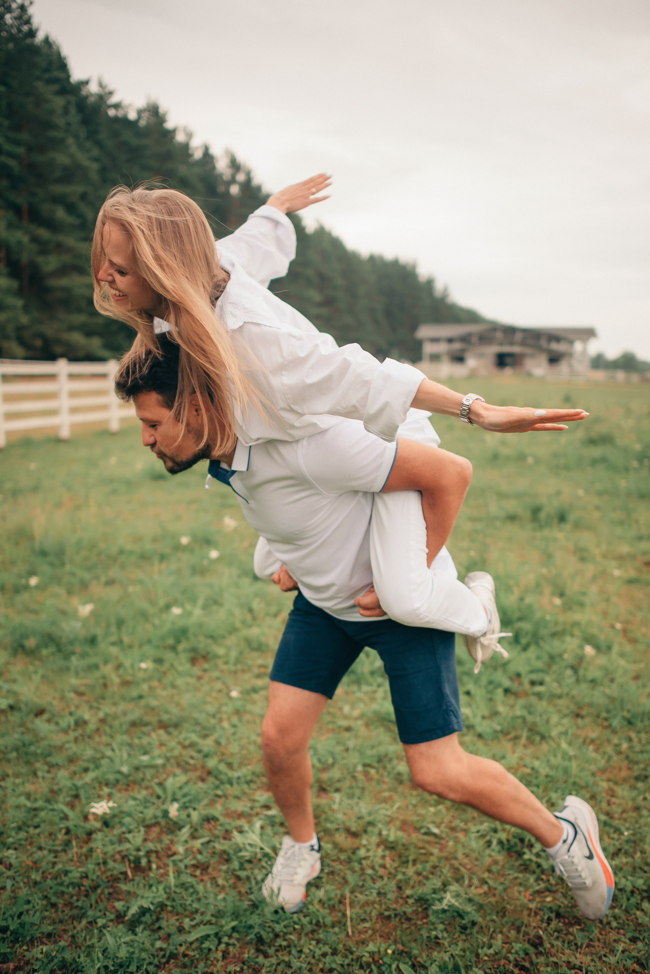 Семейная фотосессия на природе. Семейный и детский фотограф в Обнинске, Калуге, Москве