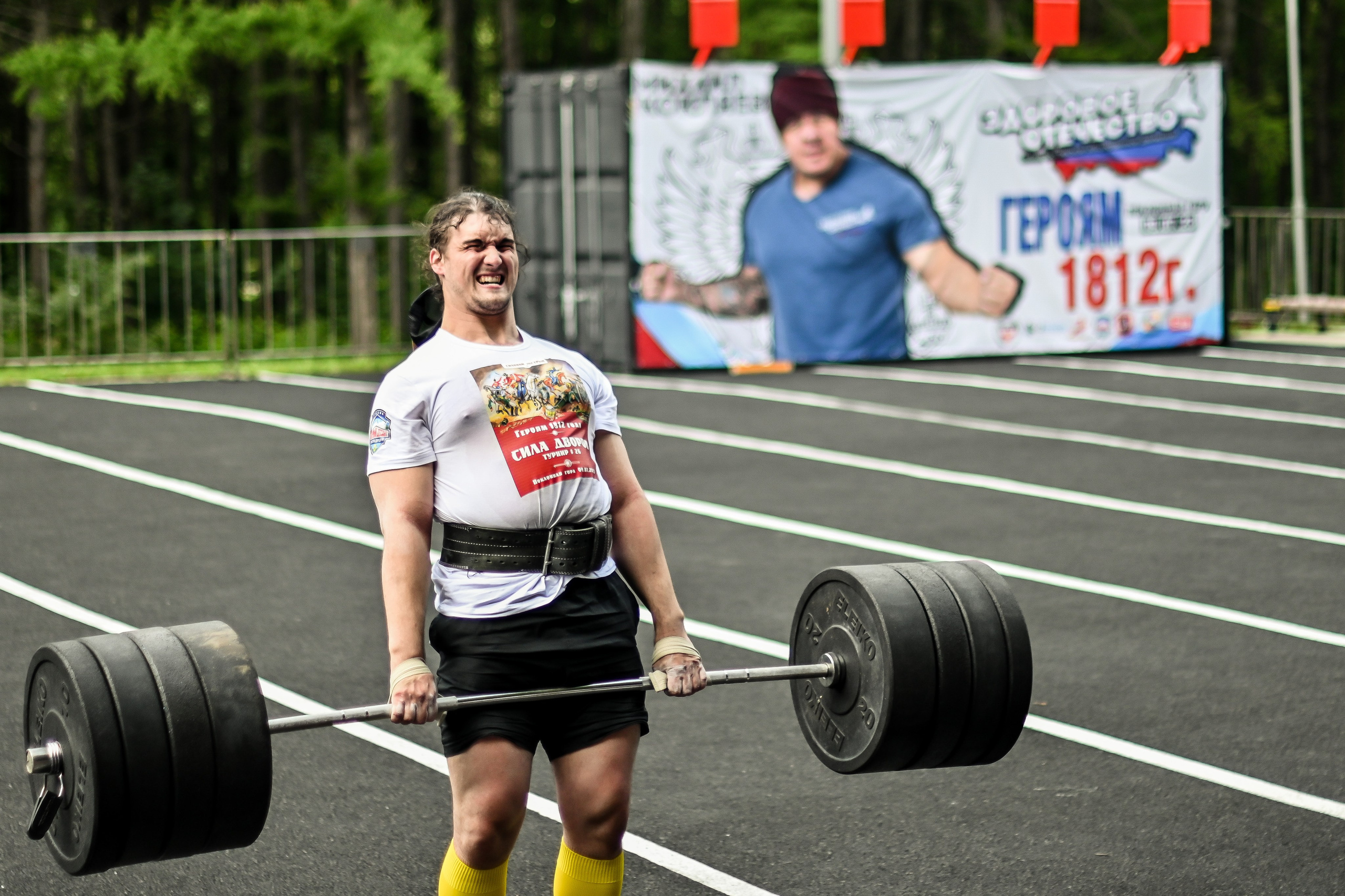 СТРОНГ. Фотограф для бизнесконтента, репортажей и семейного альбома в Москве