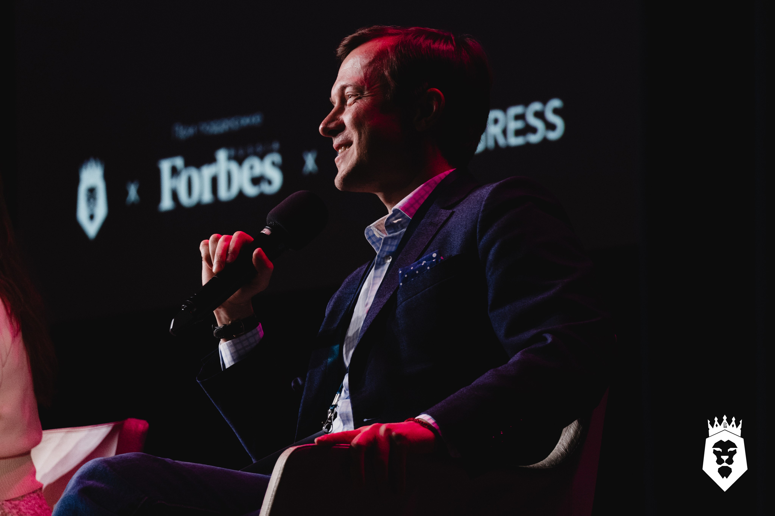 Forbes x Бизнес-клуб ВШЭ Инсайт-форум. Портретный фотограф в Москве Саша Юта