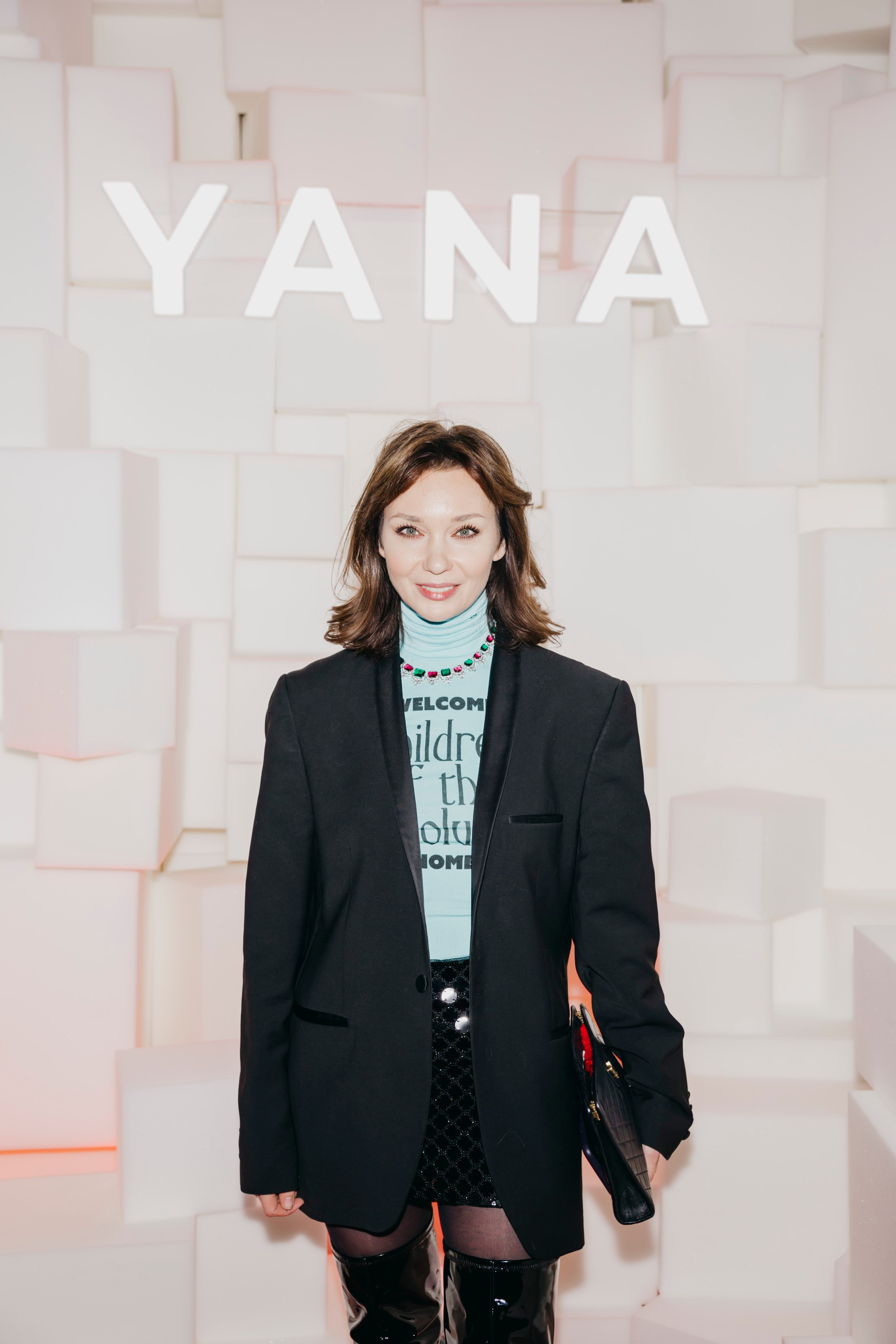 Евгения Милова на Снежном коктейле Яны Раскаваловой 