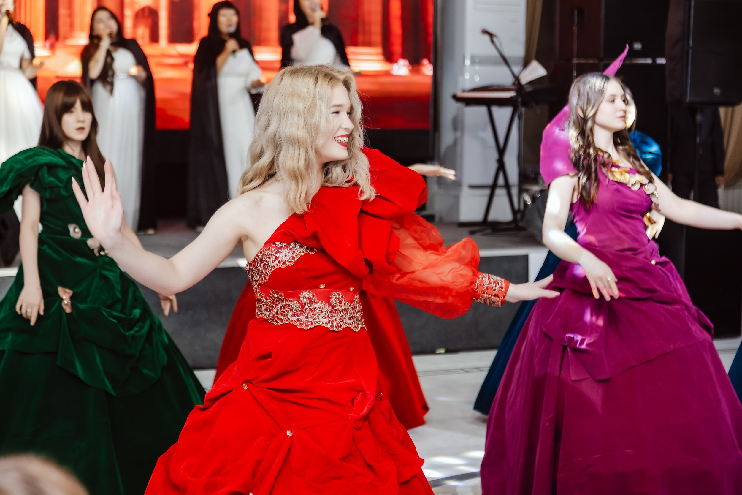 Большой Отчетный Бал Музыкального Дома Голос. Кипятком Павлодар