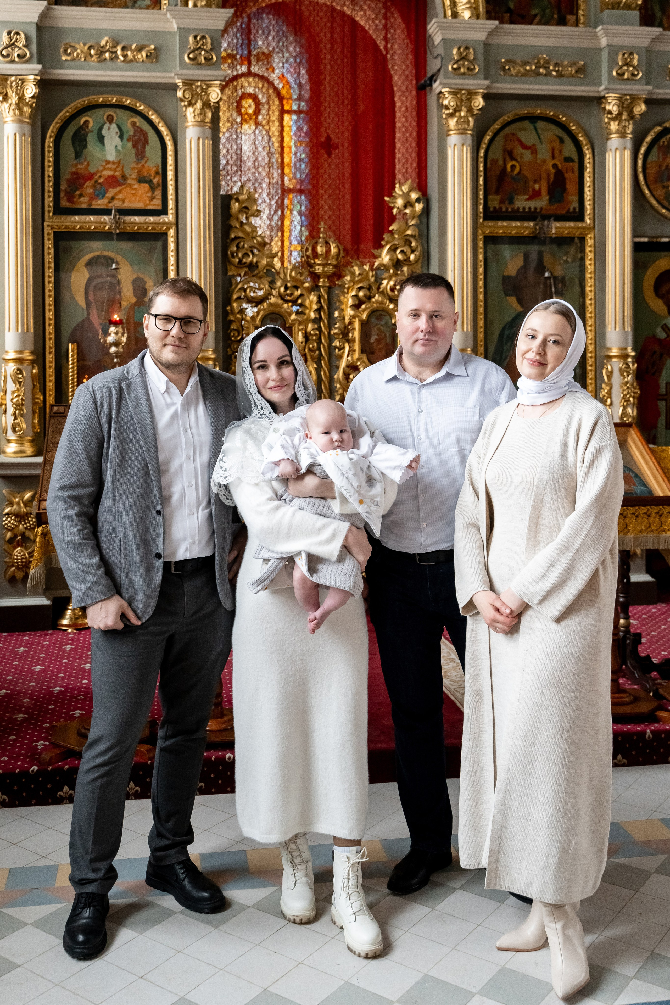 Фотосессия Крещения в Храме Параскевы Пятницы. Фотосъемка Крещения. Фотограф на Крещение. Таинство Крещения в Москве. Крещение в г. Видное, г. Домодедово.