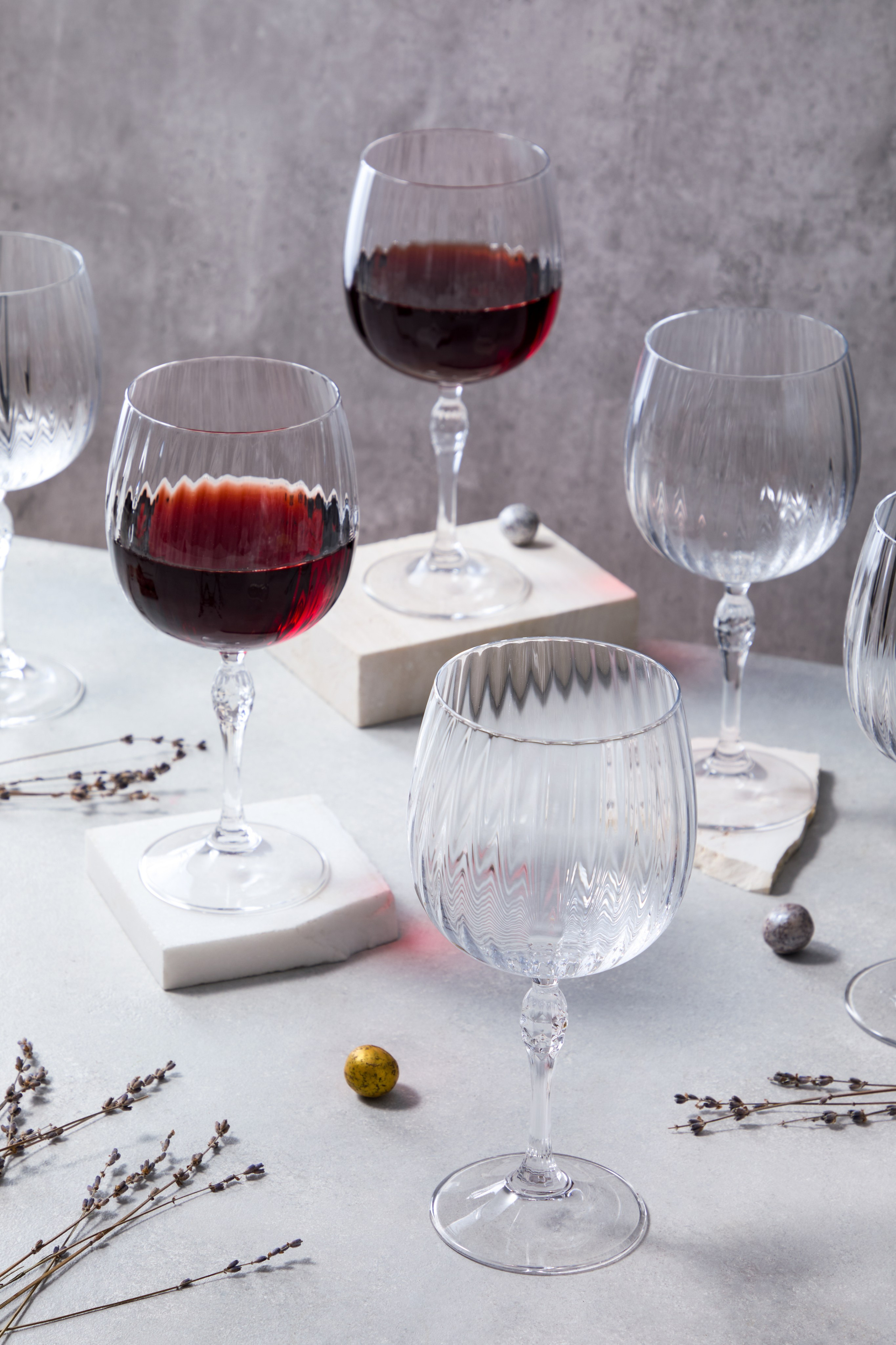 Стеклянные бокалы. Сайт о предметной, имиджевой и портретной фотографии, фотограф Фил Киреев