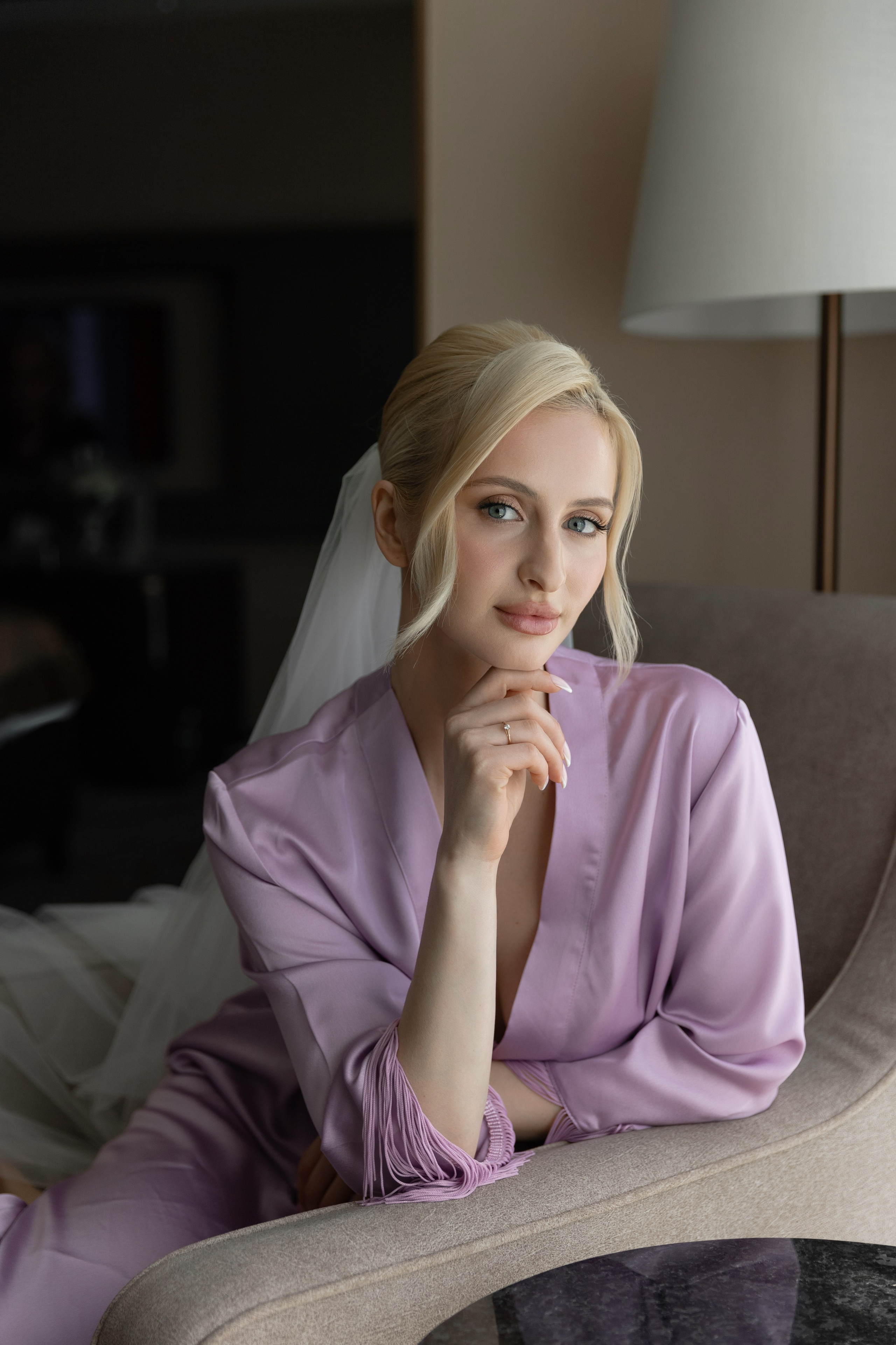 Свадебная фотосессия в Soluxe Hotel и роспись в Савеловском ЗАГСе. Свадебный фотограф в Москве Полина Лелетко