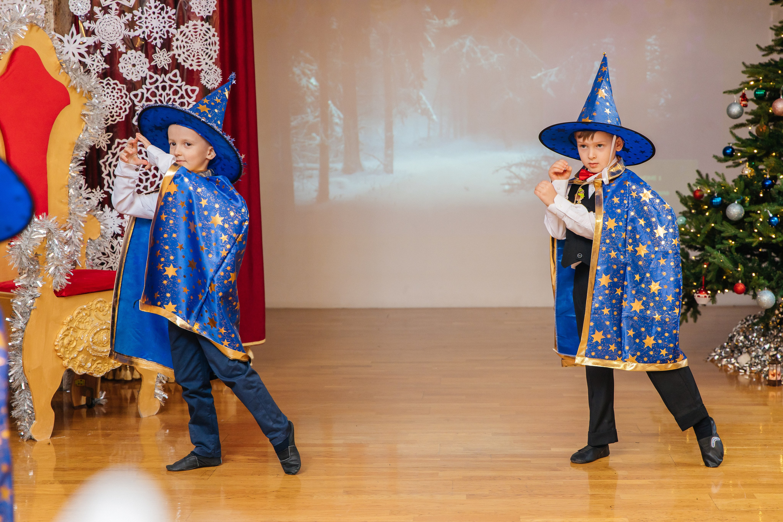 Детский сад № 93 — Утренник (27.12.2024). Свадебный и семейный фотограф Крамар Наталья