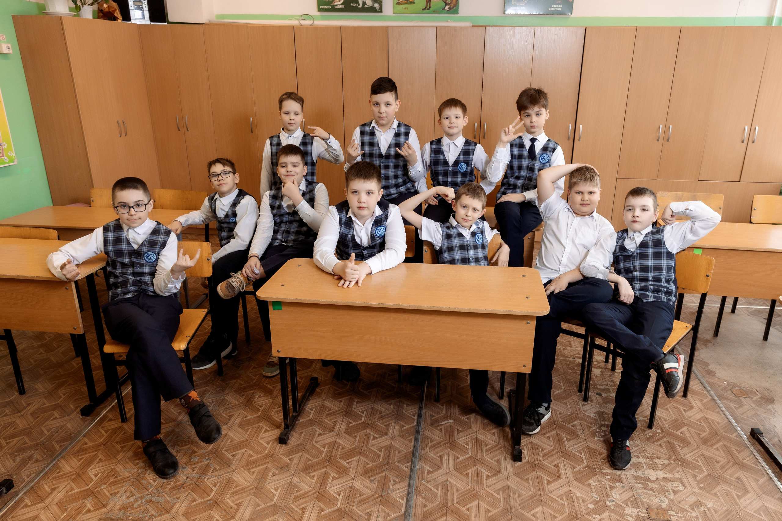 Школа 54 4А кл (2023-24) 2 часовая фотосессия в школе. Свадебный и Семейный фотограф г. Ижевск Гульназ Солдатова. Гульназ фото