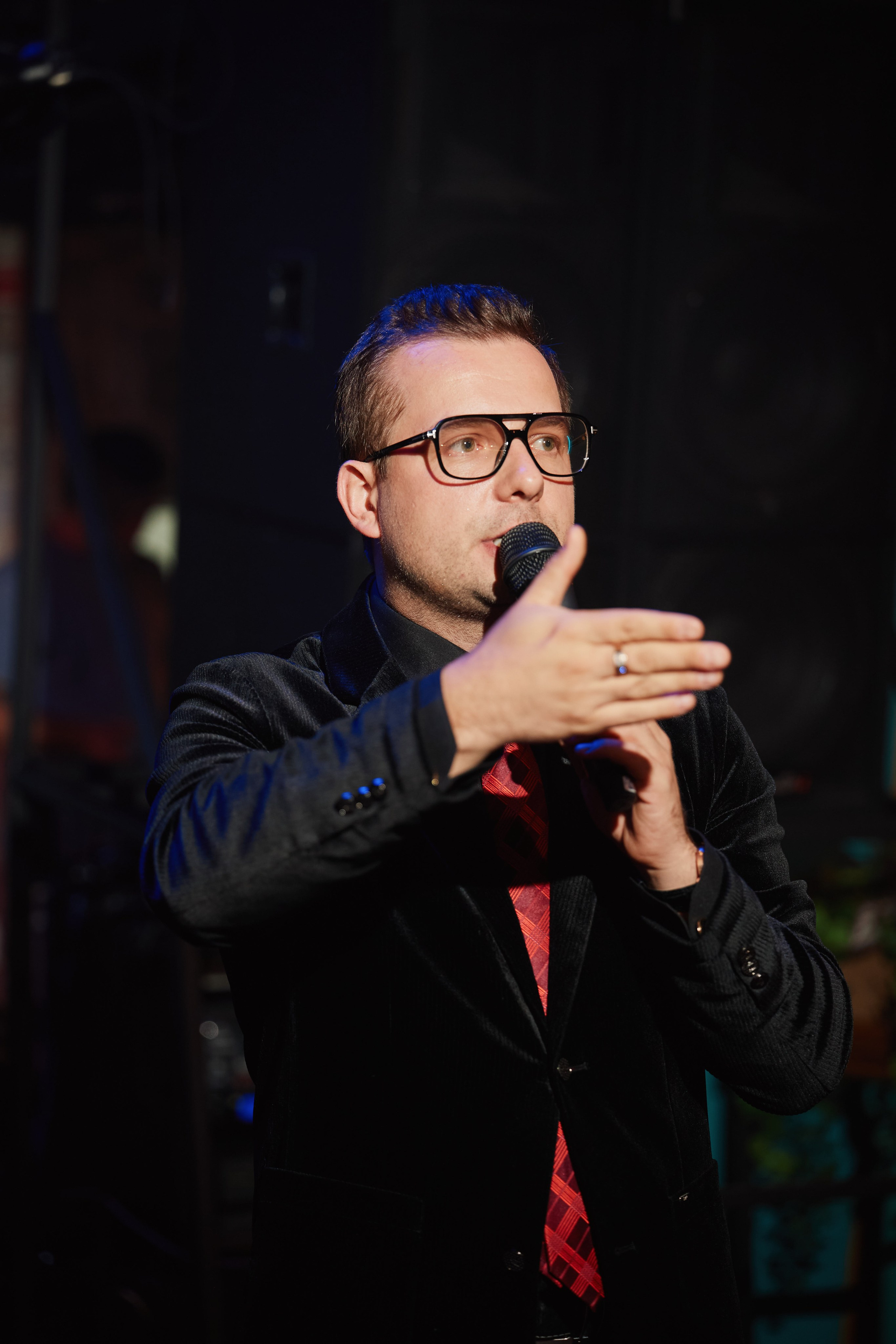 Арт-вечеринка 2026. Фотограф и видеограф в Кургане Леонид Корнильев