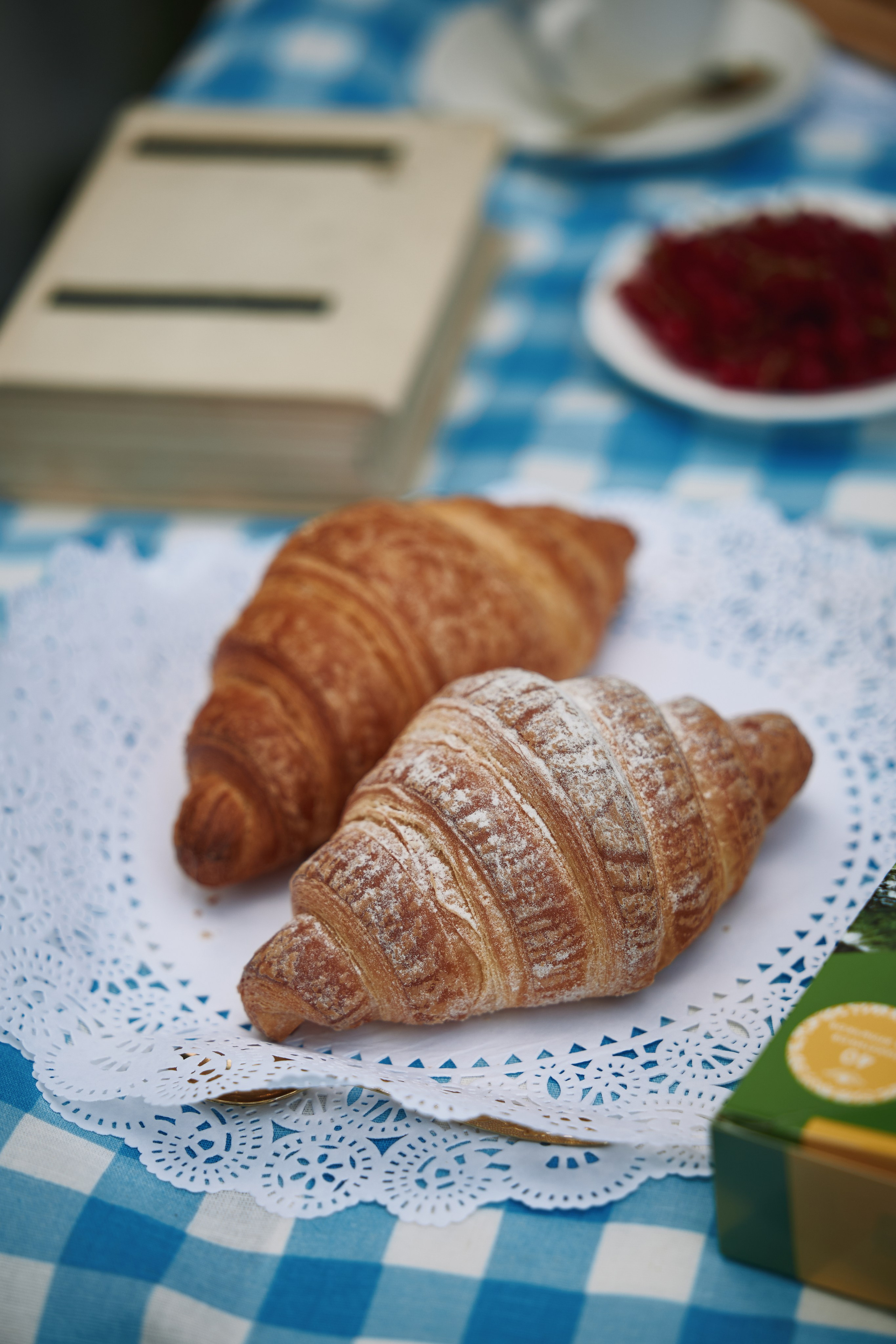 Завтрак в шляпках. Фотограф и видеограф в Кургане Леонид Корнильев