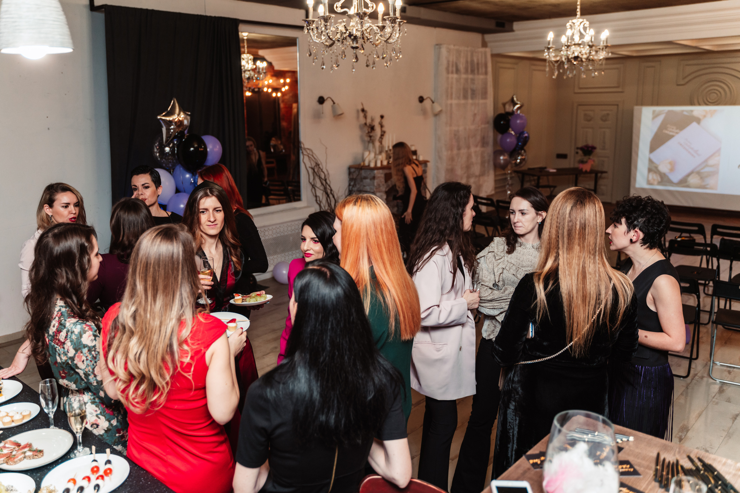 Презентация самого кайфового ежедневника — 19.02.2022. Your photographer in Cancun, Anastasia