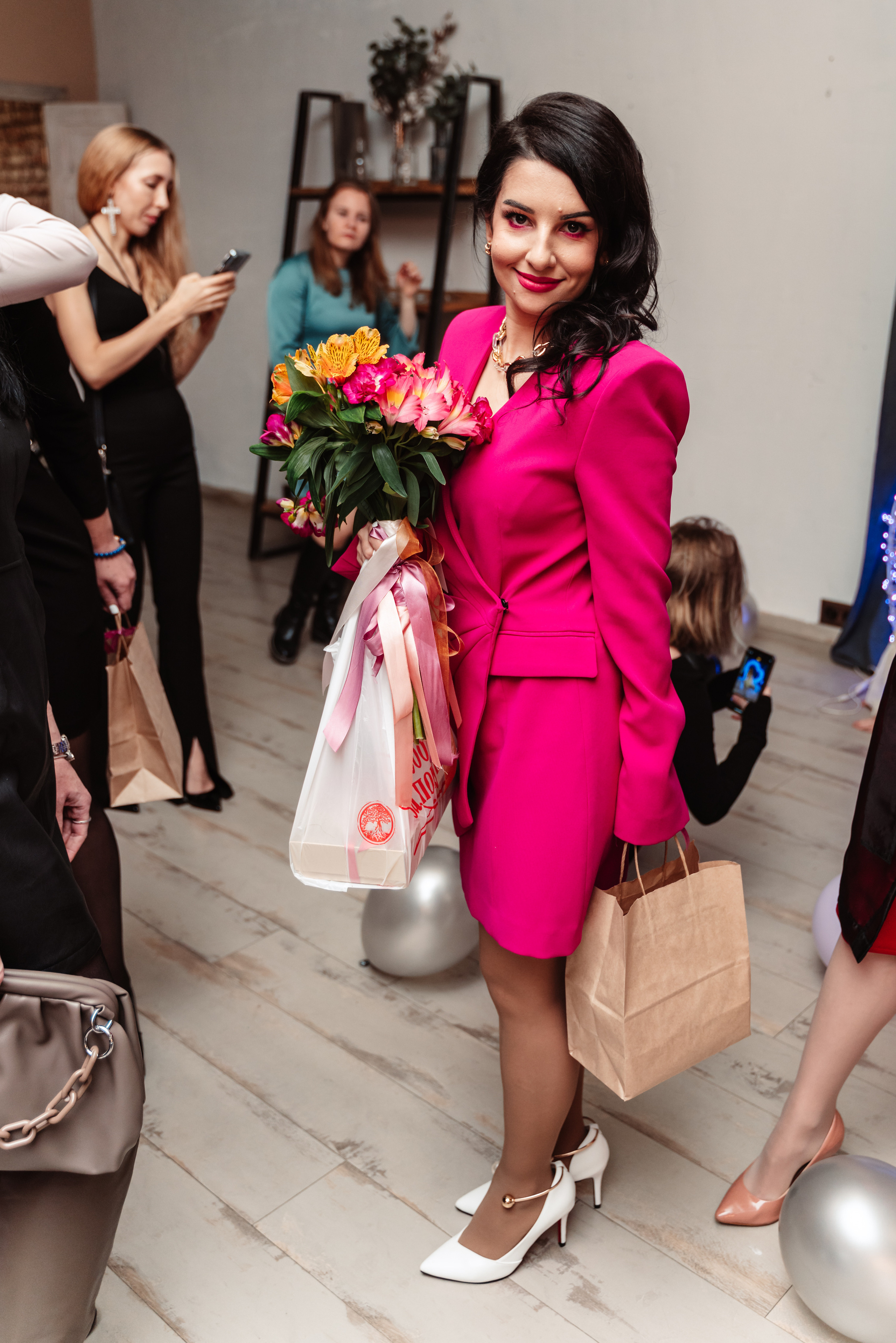 Презентация самого кайфового ежедневника — 19.02.2022. Your photographer in Cancun, Anastasia