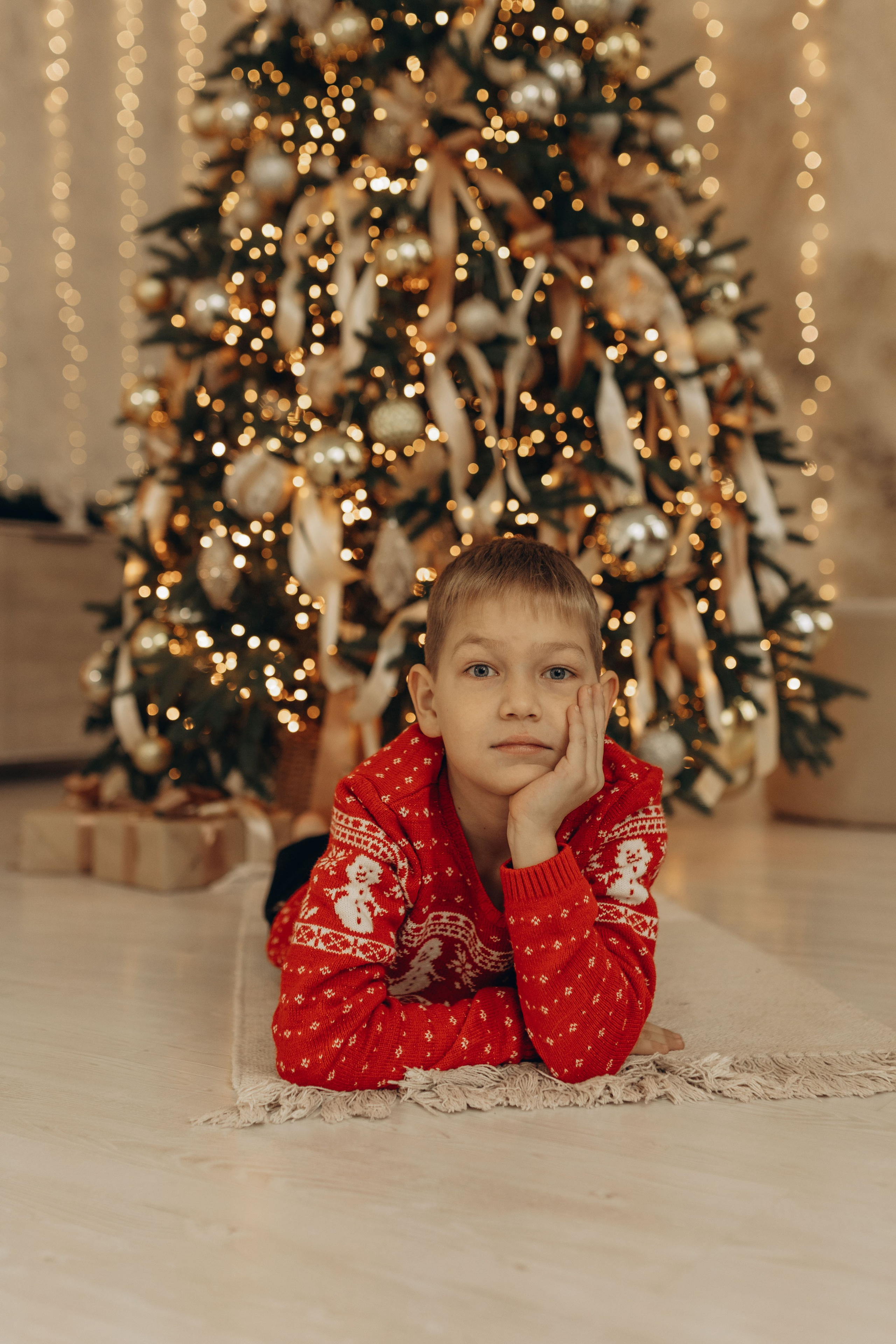 Яркий новый год мама и 2 сыночка. Фотограф в Ставрополе Svetlana Matveeva