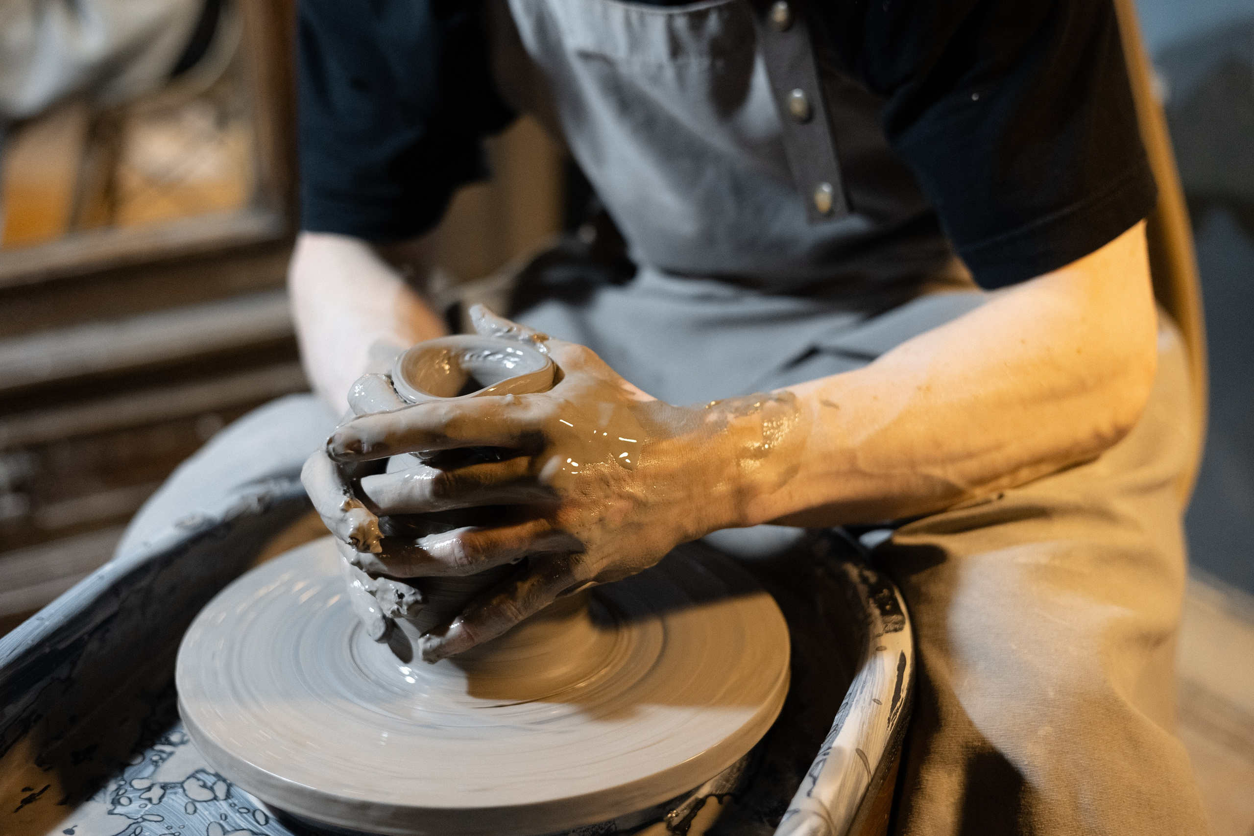 Фотограф на мастер-класс в гончарной мастерской. Свадебный фотограф в Москве Мария Крош